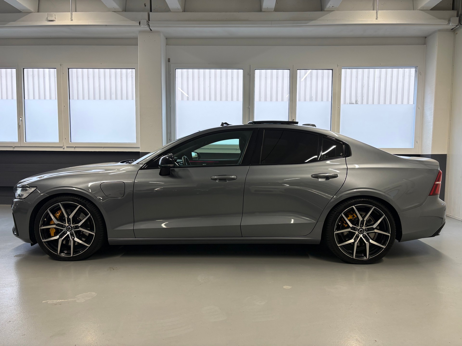 VOLVO S60 T8 e AWD Twin Engine Polestar Geartronic-showroom-element-2