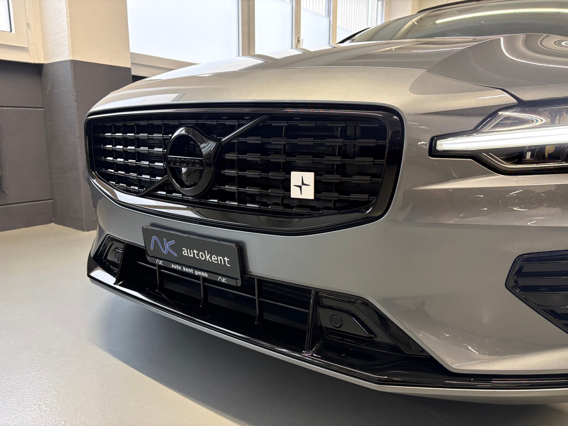 VOLVO S60 T8 e AWD Twin Engine Polestar Geartronic-image-5