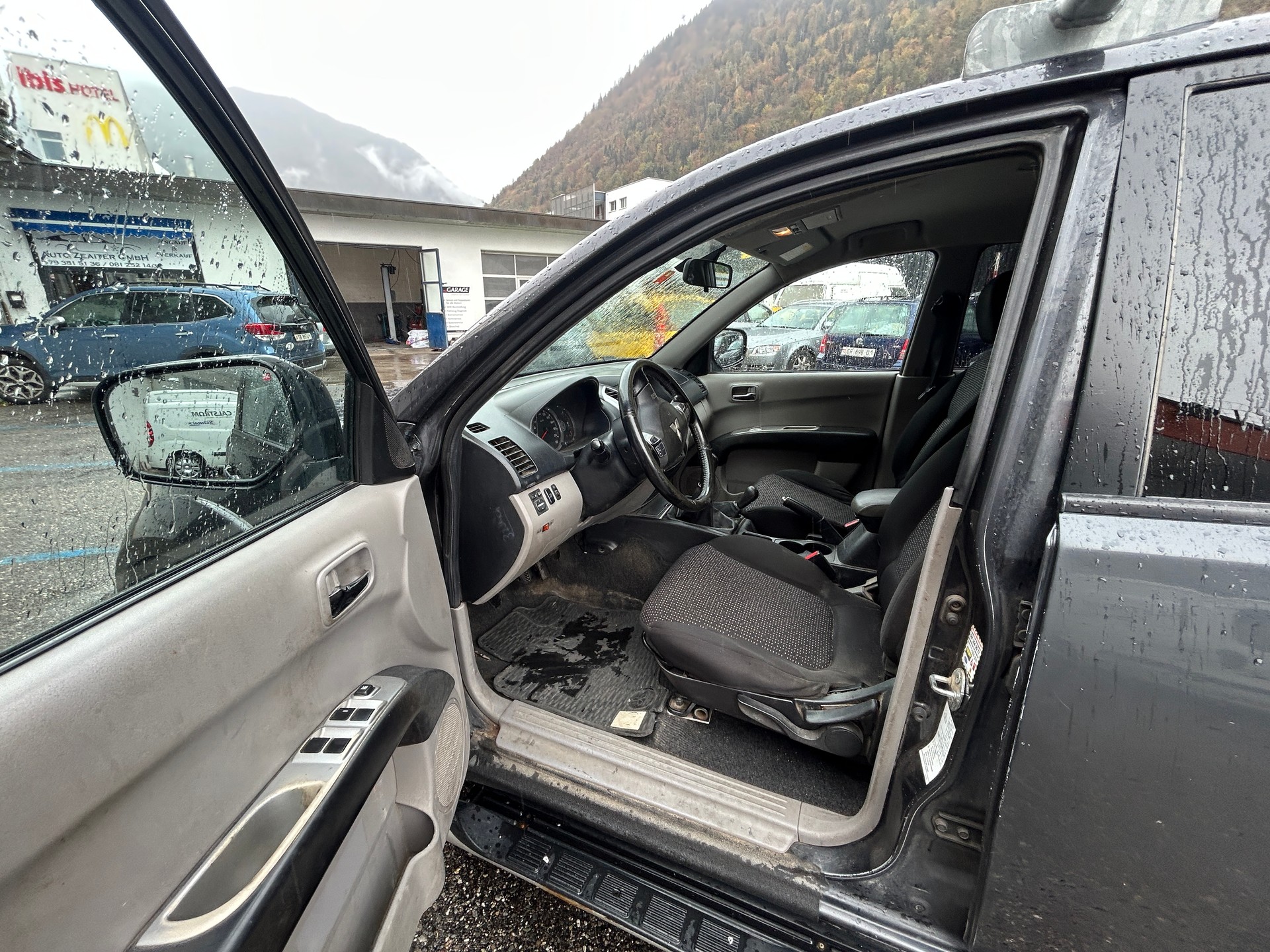 MITSUBISHI L 200 2.5DID HP Intense Double Cab-image-10