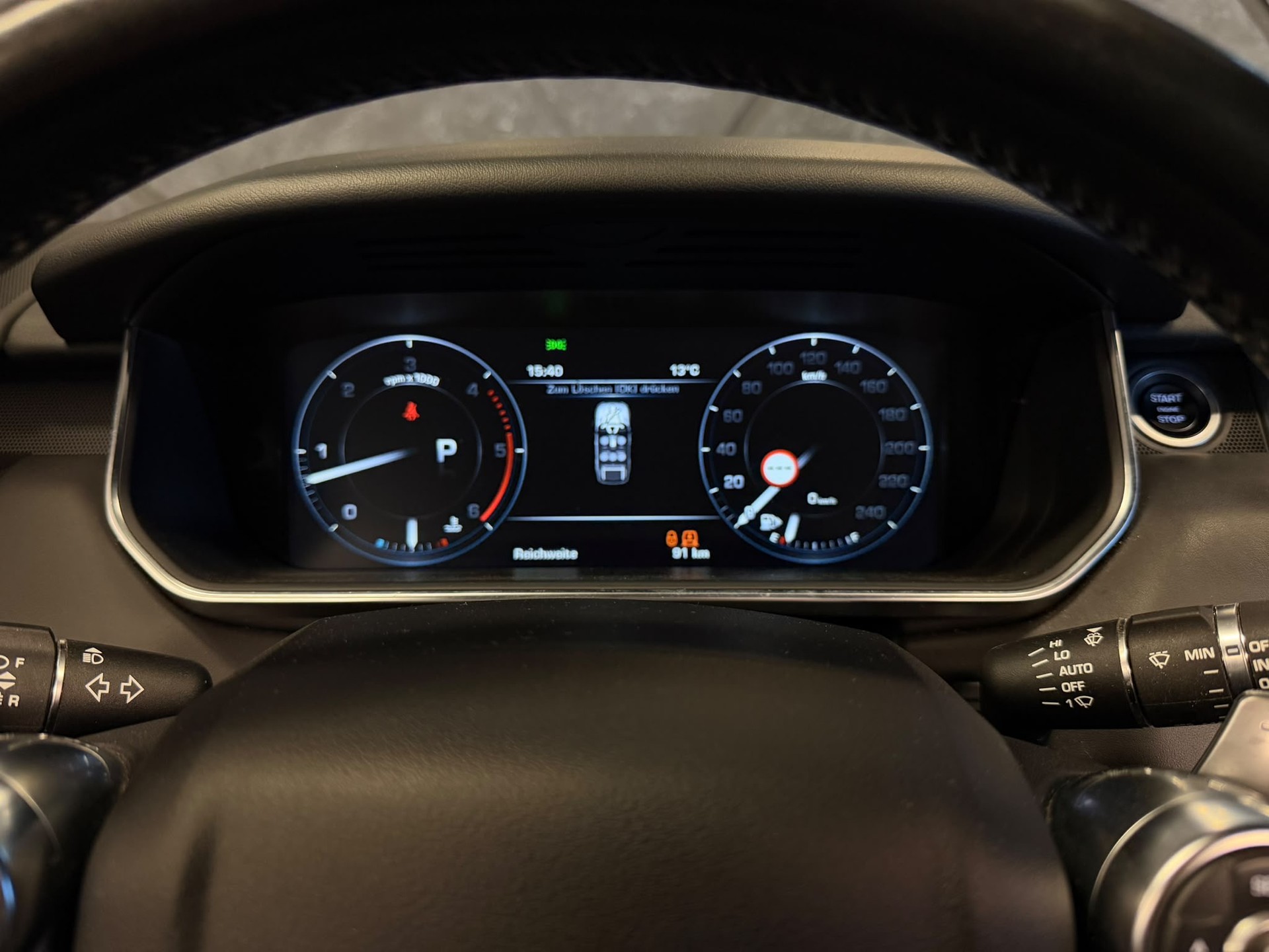 LAND ROVER Range Rover Sport 3.0 SDV6 HSE Dynamic Automatic-image-14