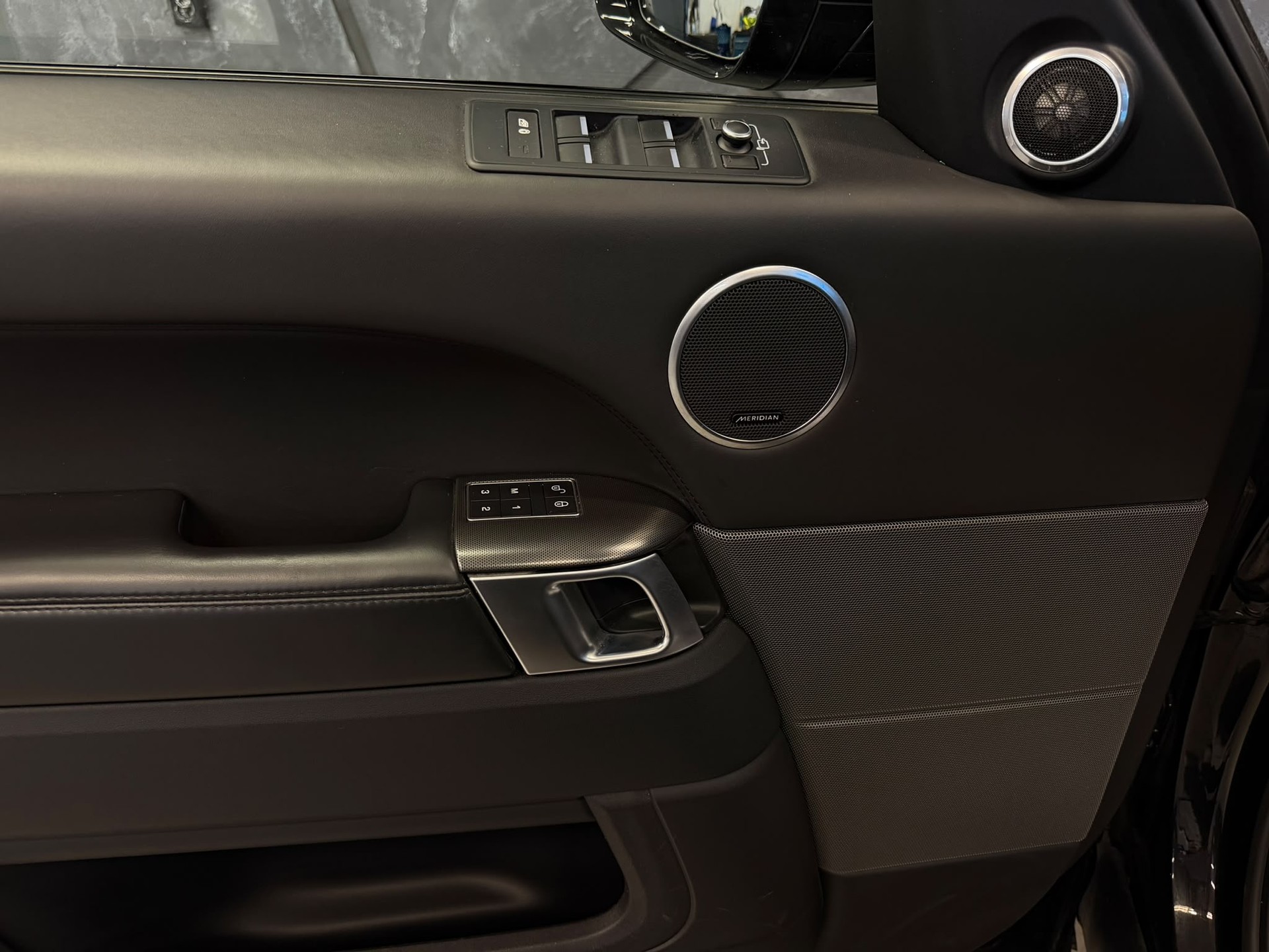 LAND ROVER Range Rover Sport 3.0 SDV6 HSE Dynamic Automatic-image-17
