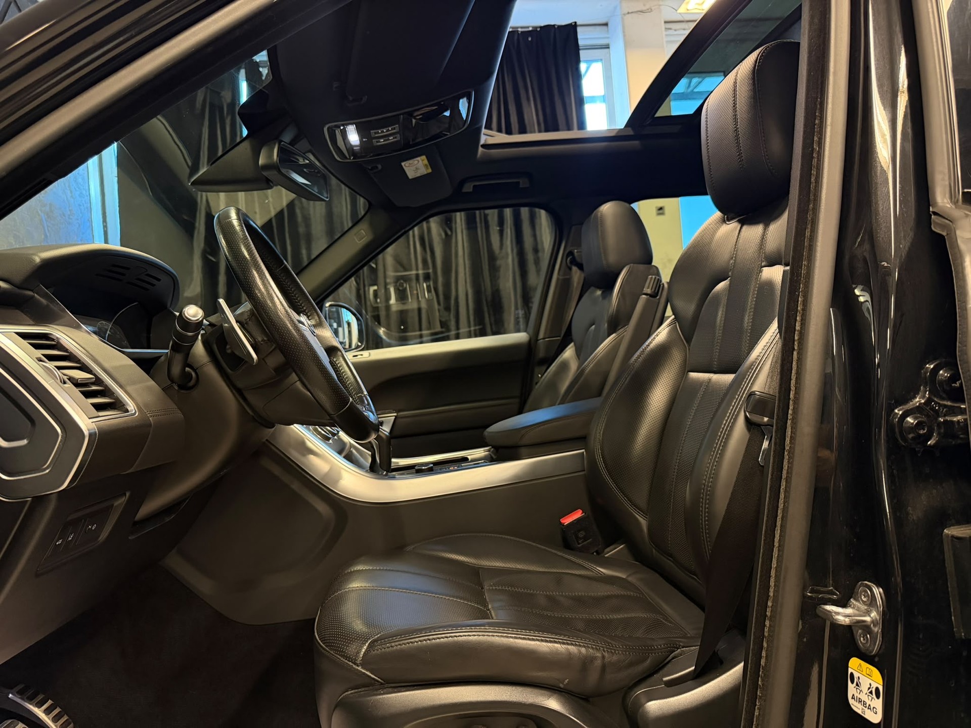 LAND ROVER Range Rover Sport 3.0 SDV6 HSE Dynamic Automatic-image-15
