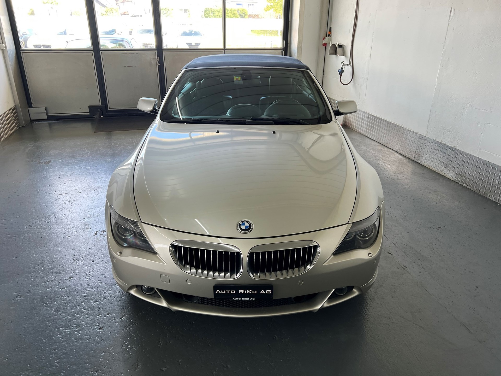 BMW 650i-image-4