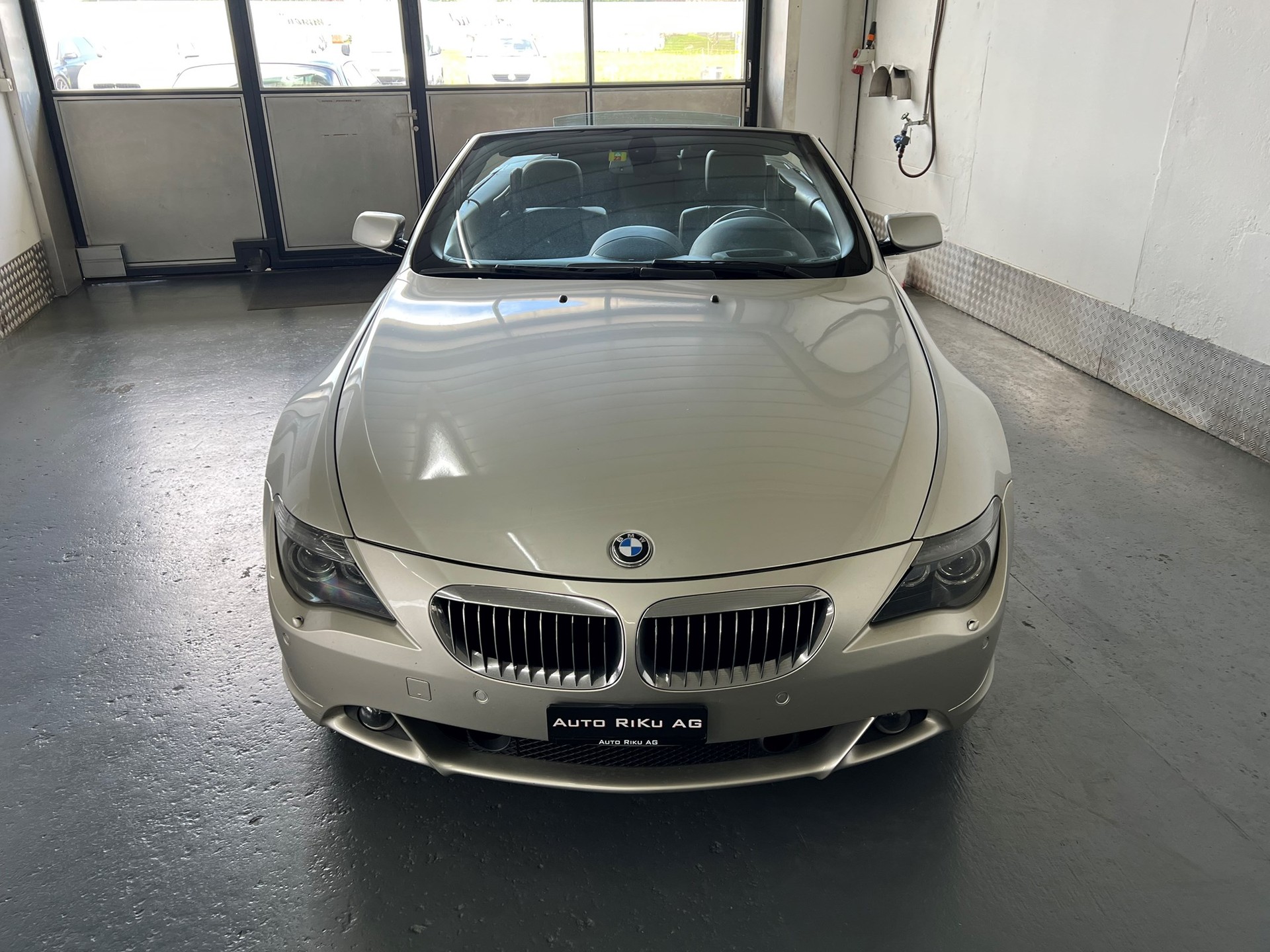 BMW 650i-image-5
