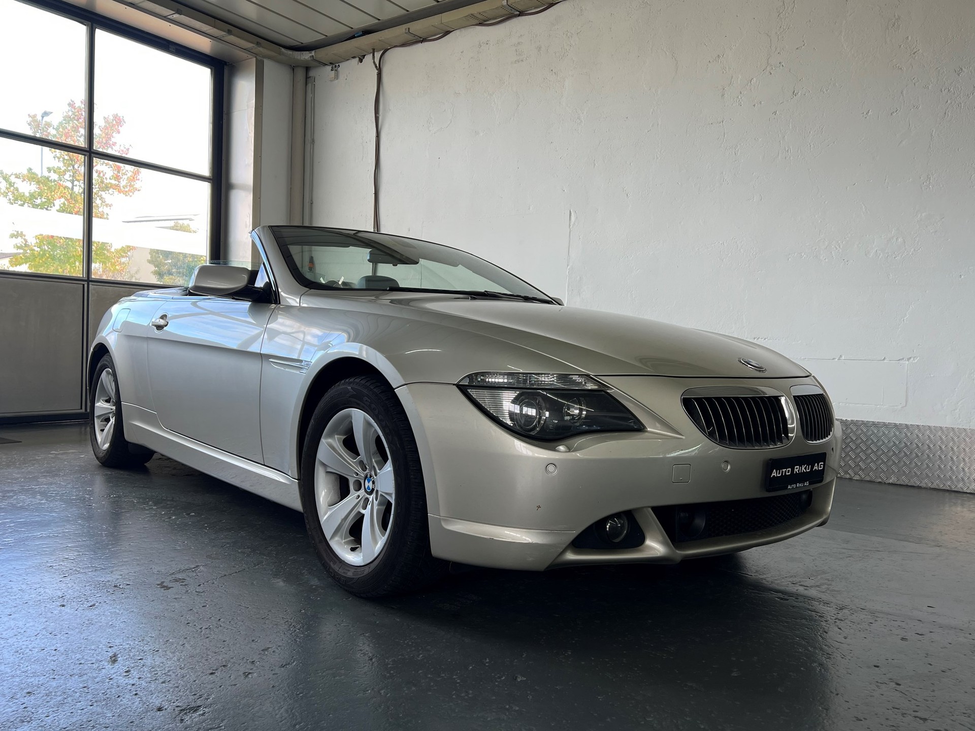 BMW 650i-image-3
