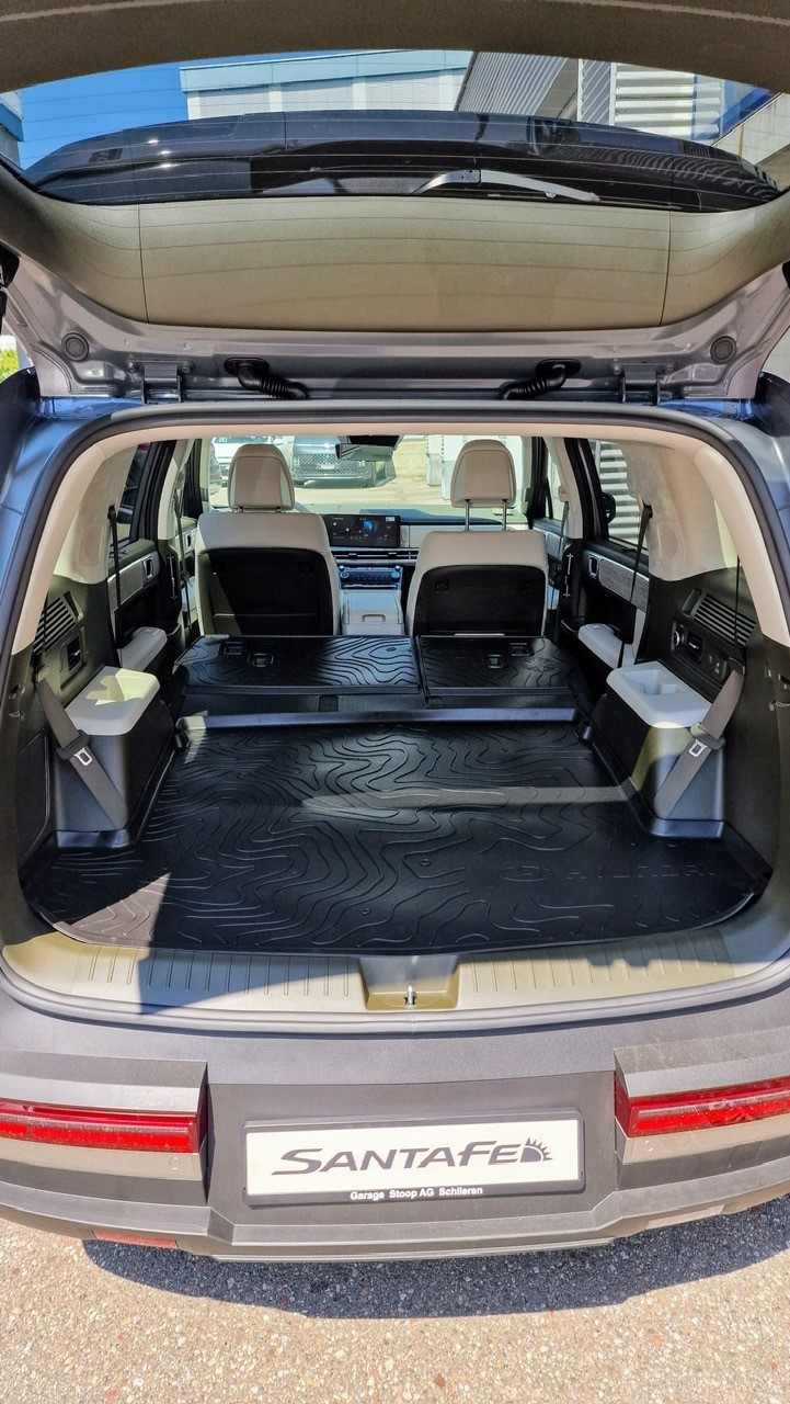 HYUNDAI Santa Fe 1.6 T-GDi PHEV Vertex-image-13