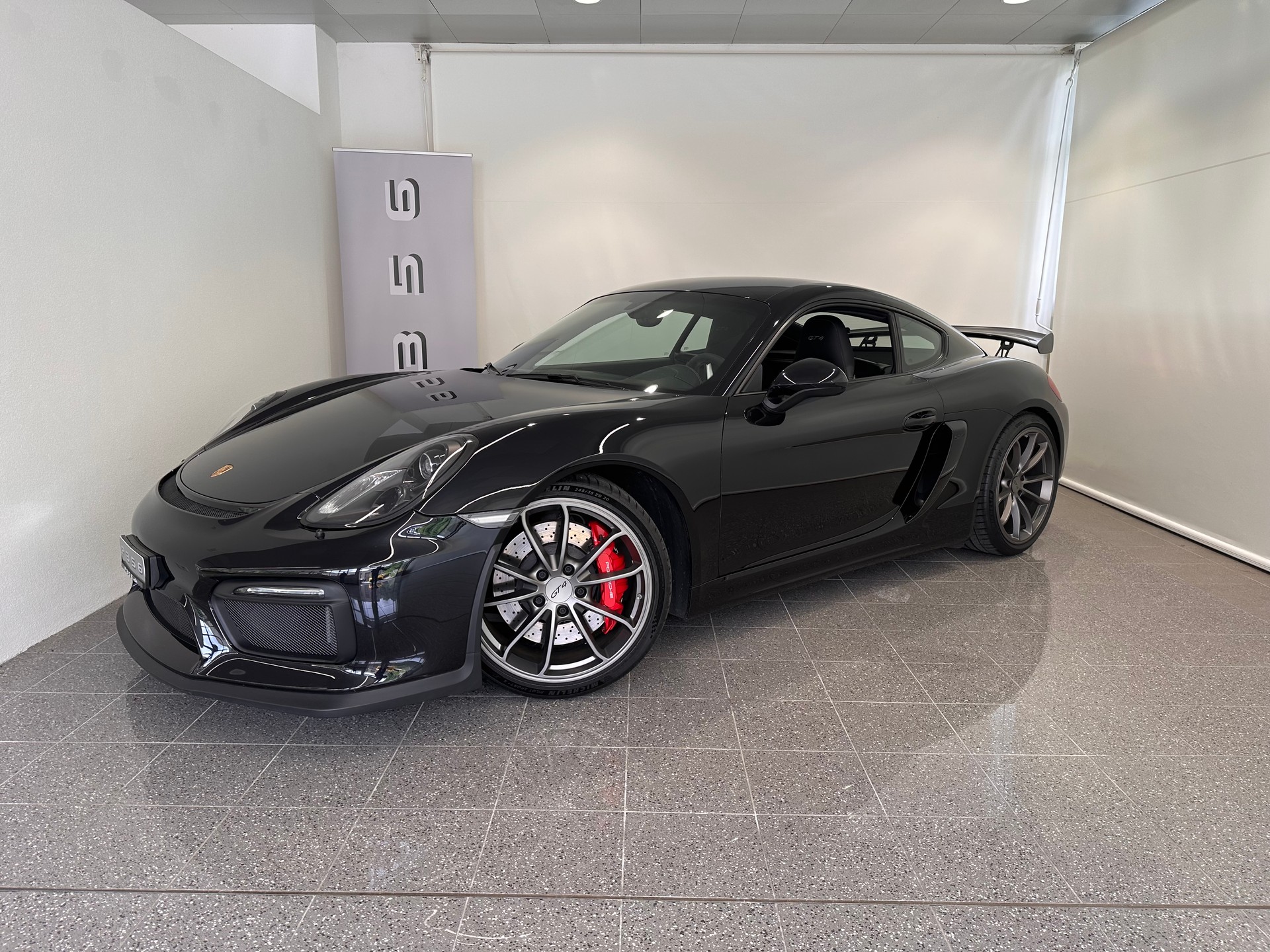 PORSCHE Cayman GT4-image-0
