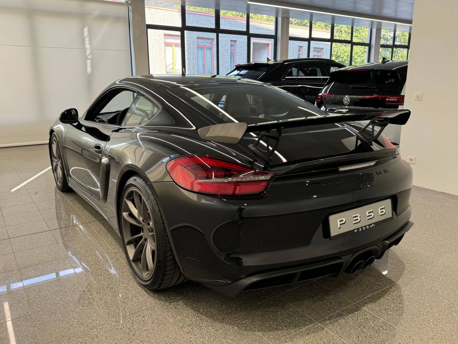 PORSCHE Cayman GT4-image-5