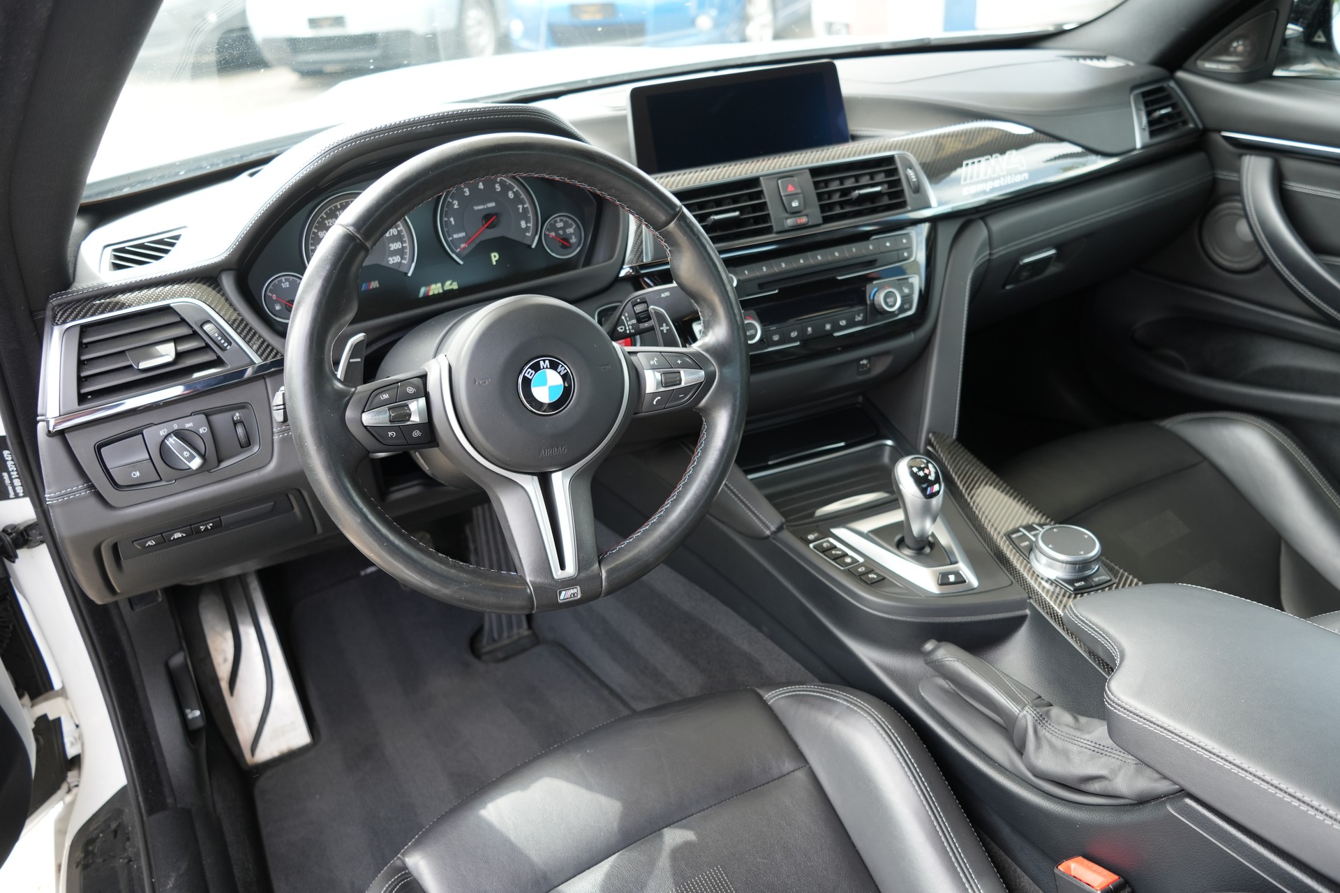 BMW M4 Coupé Competition DKG-image-7