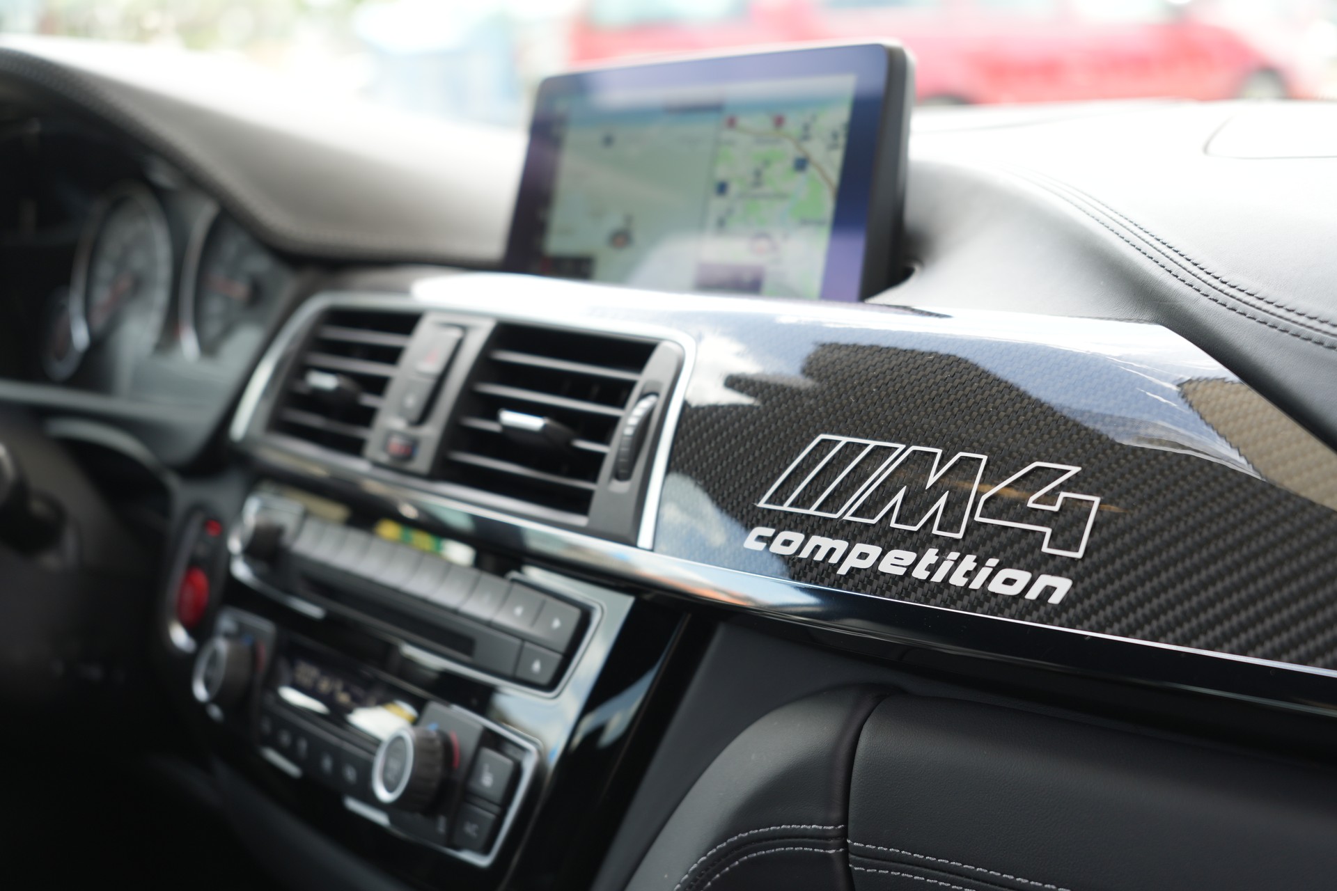 BMW M4 Coupé Competition DKG-image-14