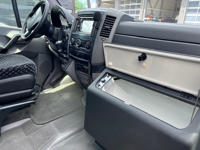 MERCEDES-BENZ Sprinter 519 Vega GT-image-8