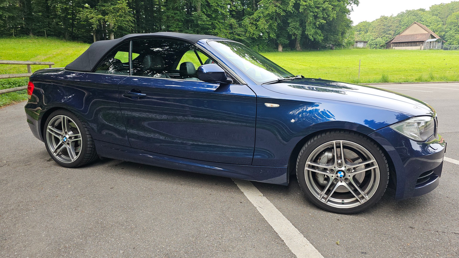 BMW 135i Cabrio-image-8