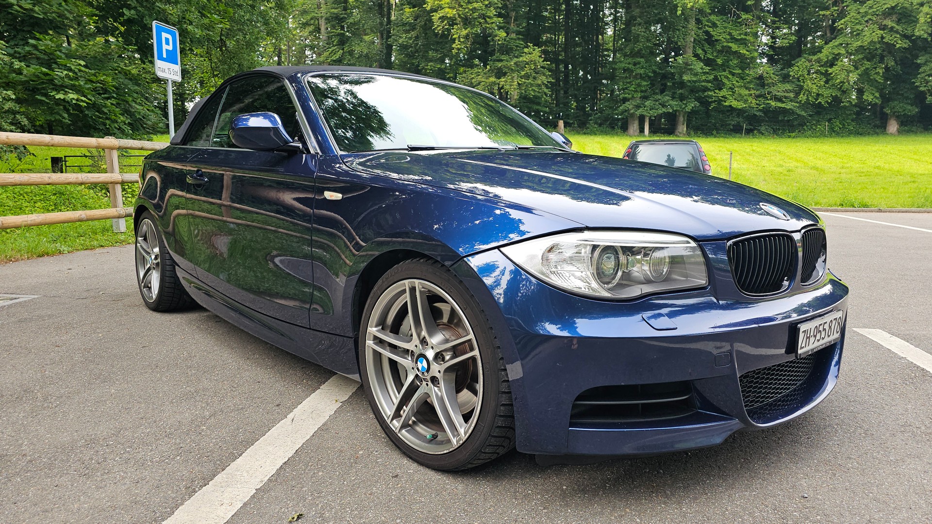 BMW 135i Cabrio-image-0