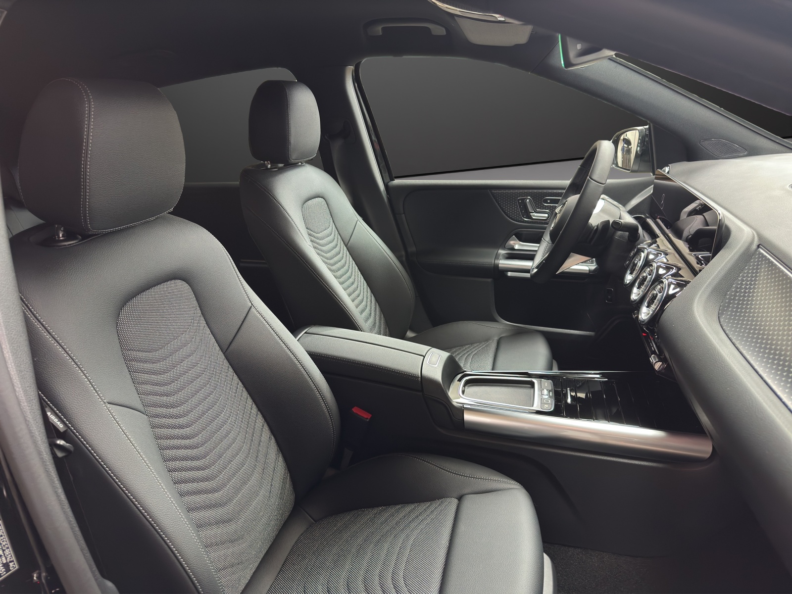 MERCEDES-BENZ B 220 4Matic 8G-DCT-image-11
