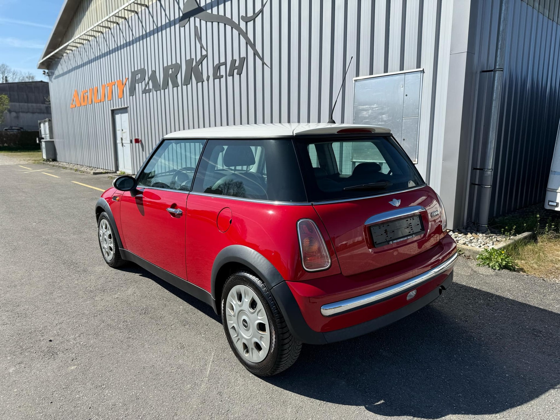MINI Cooper-image-2