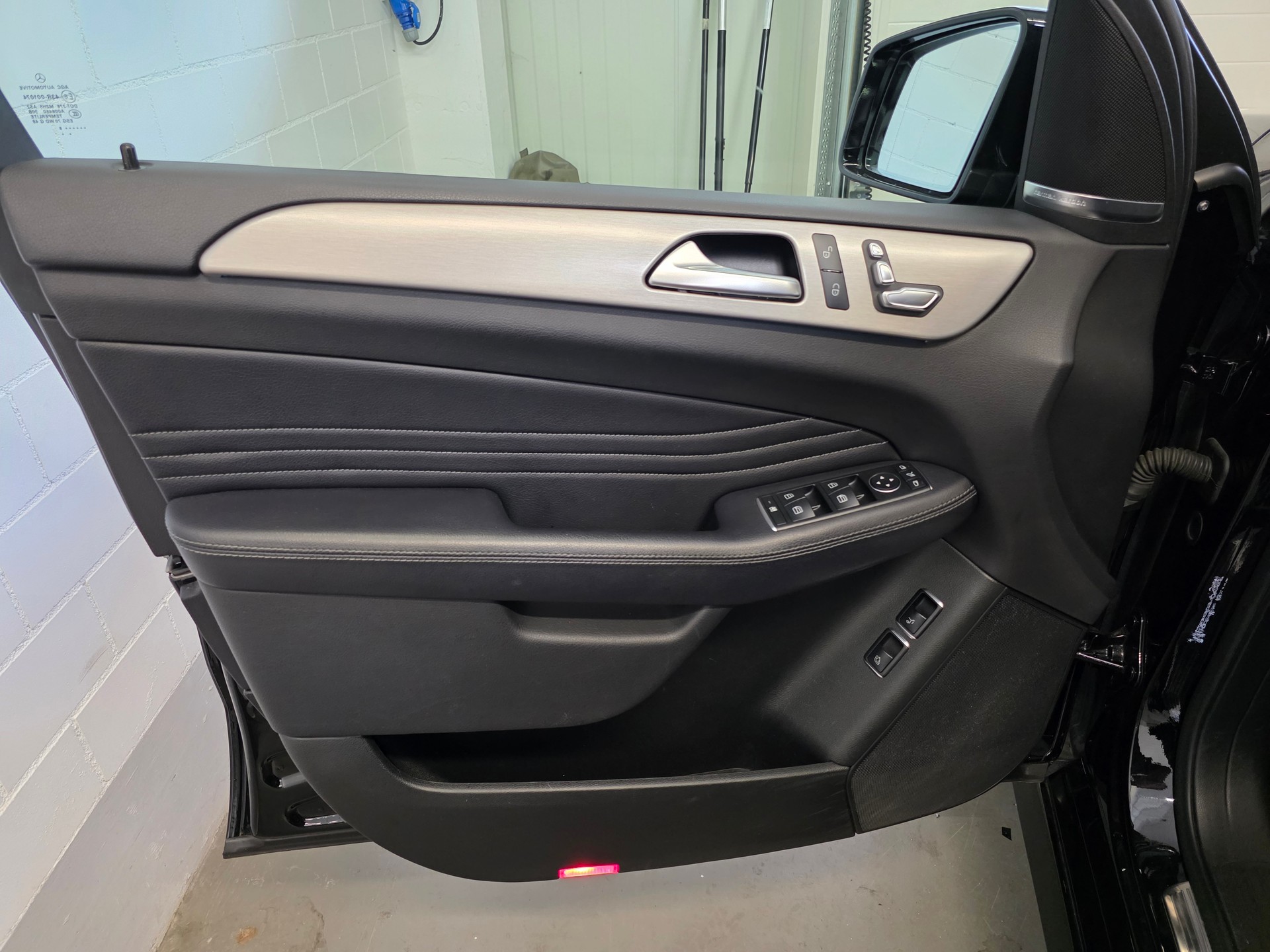 MERCEDES-BENZ GLE 350 d SPORT-STYLE 4Matic 9G-Tronic-image-14