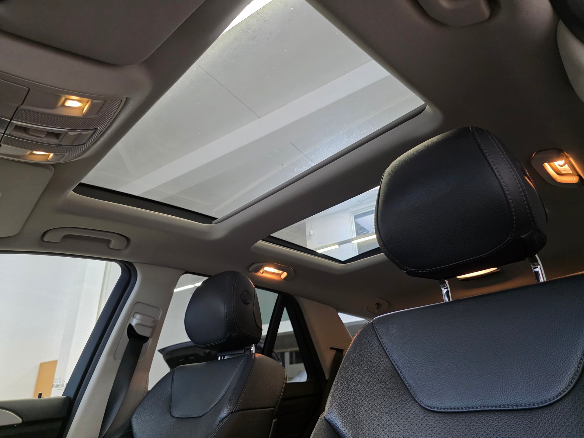 MERCEDES-BENZ GLE 350 d SPORT-STYLE 4Matic 9G-Tronic-image-12