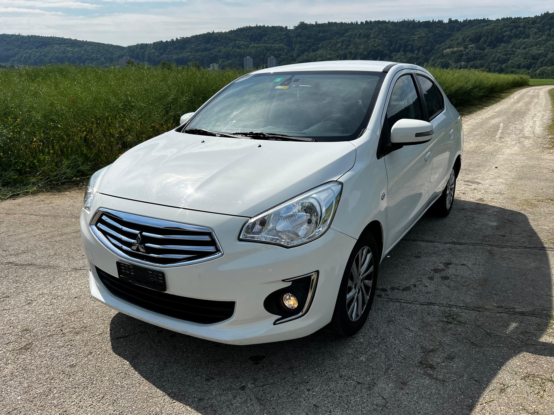 MITSUBISHI Attrage 1.2 Intense CVT