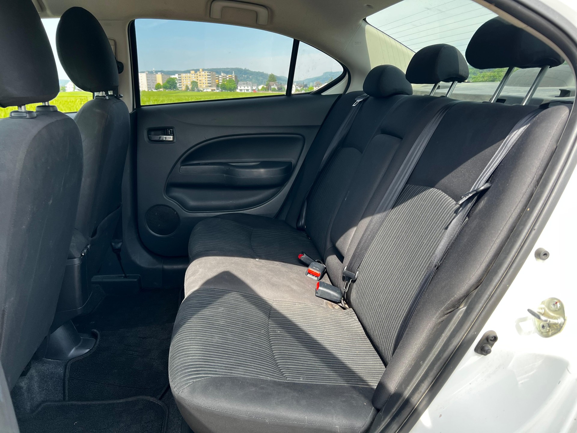 MITSUBISHI Attrage 1.2 Intense CVT-image-11