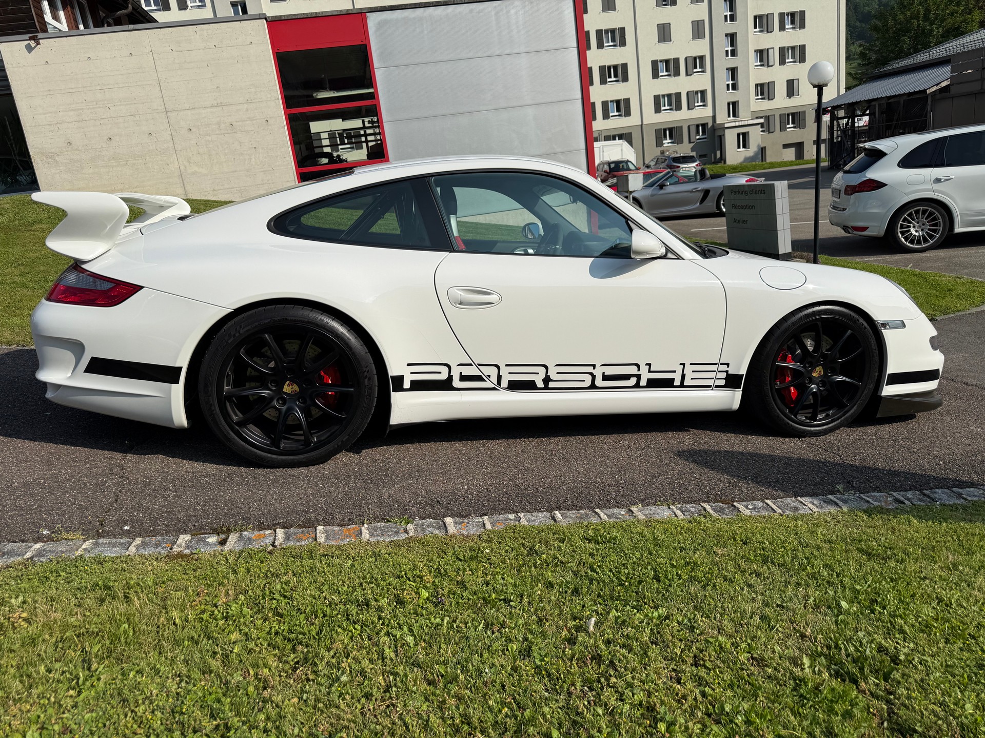 PORSCHE 911 GT3-image-6
