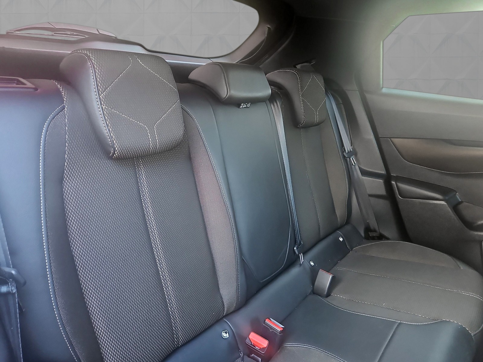 DS AUTOMOBILES DS 3 Crossback SO Chic EAT8-image-11