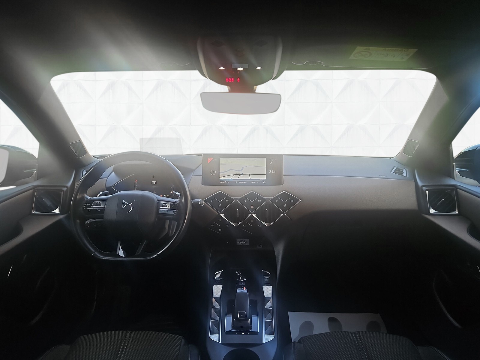DS AUTOMOBILES DS 3 Crossback SO Chic EAT8-image-9