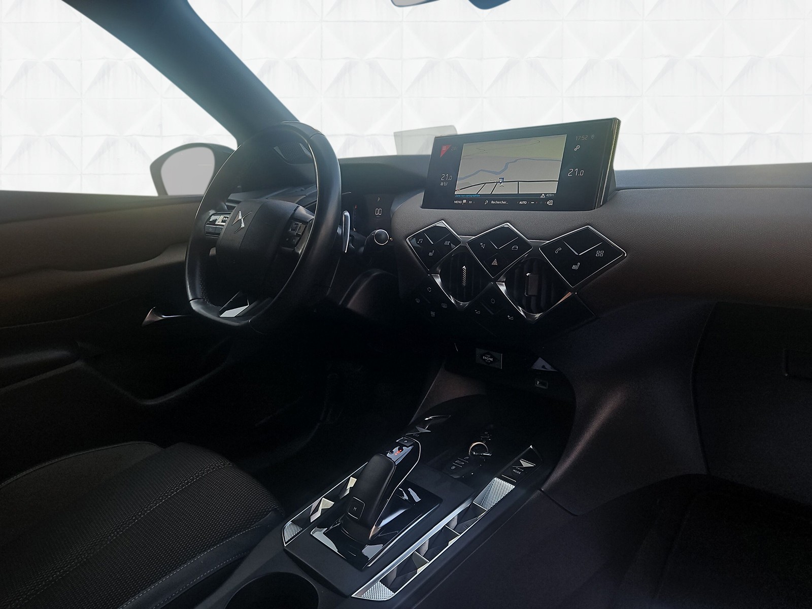 DS AUTOMOBILES DS 3 Crossback SO Chic EAT8-image-10