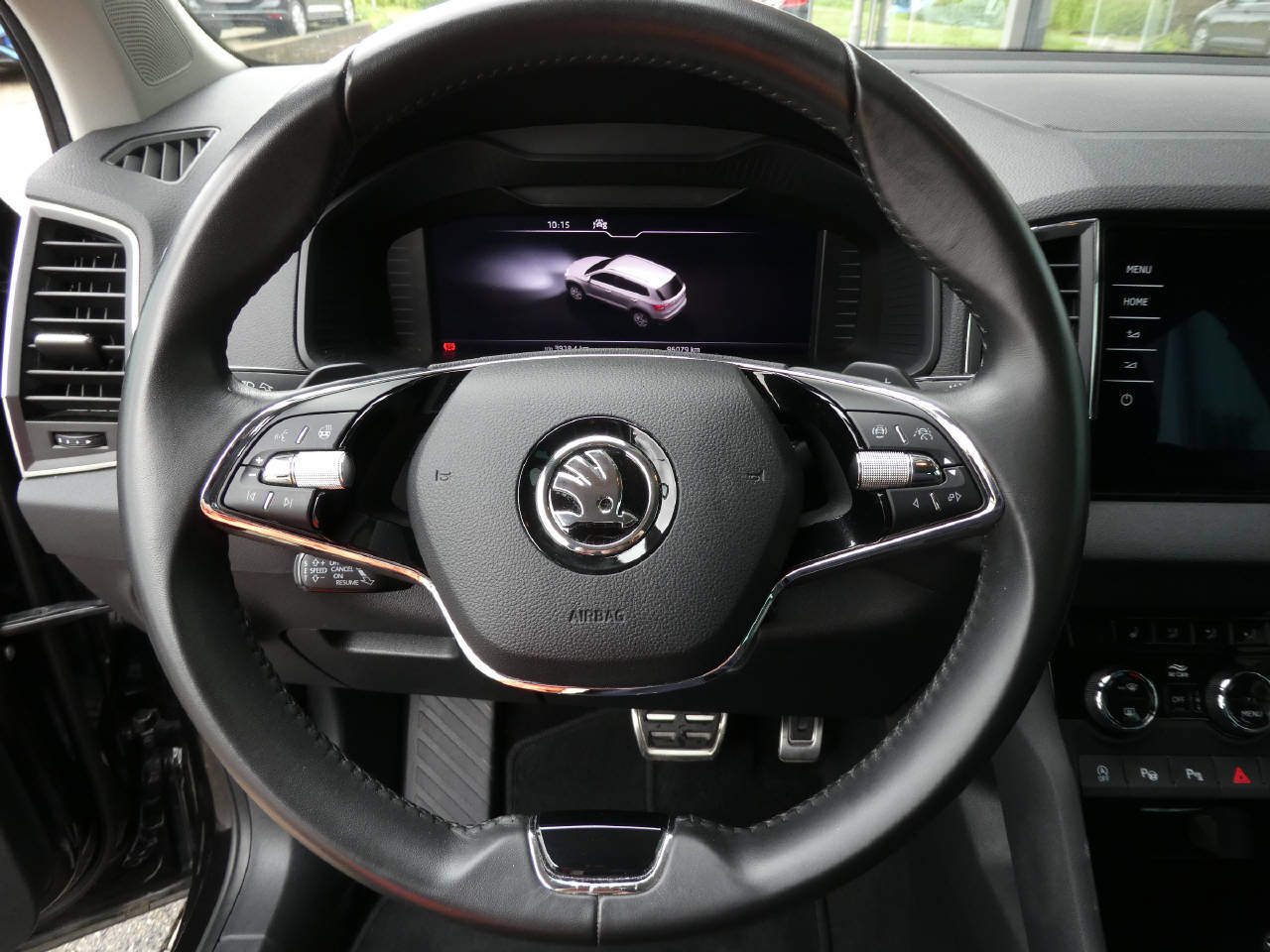 SKODA Karoq 2.0 TDI Style 4x4 DSG-image-11