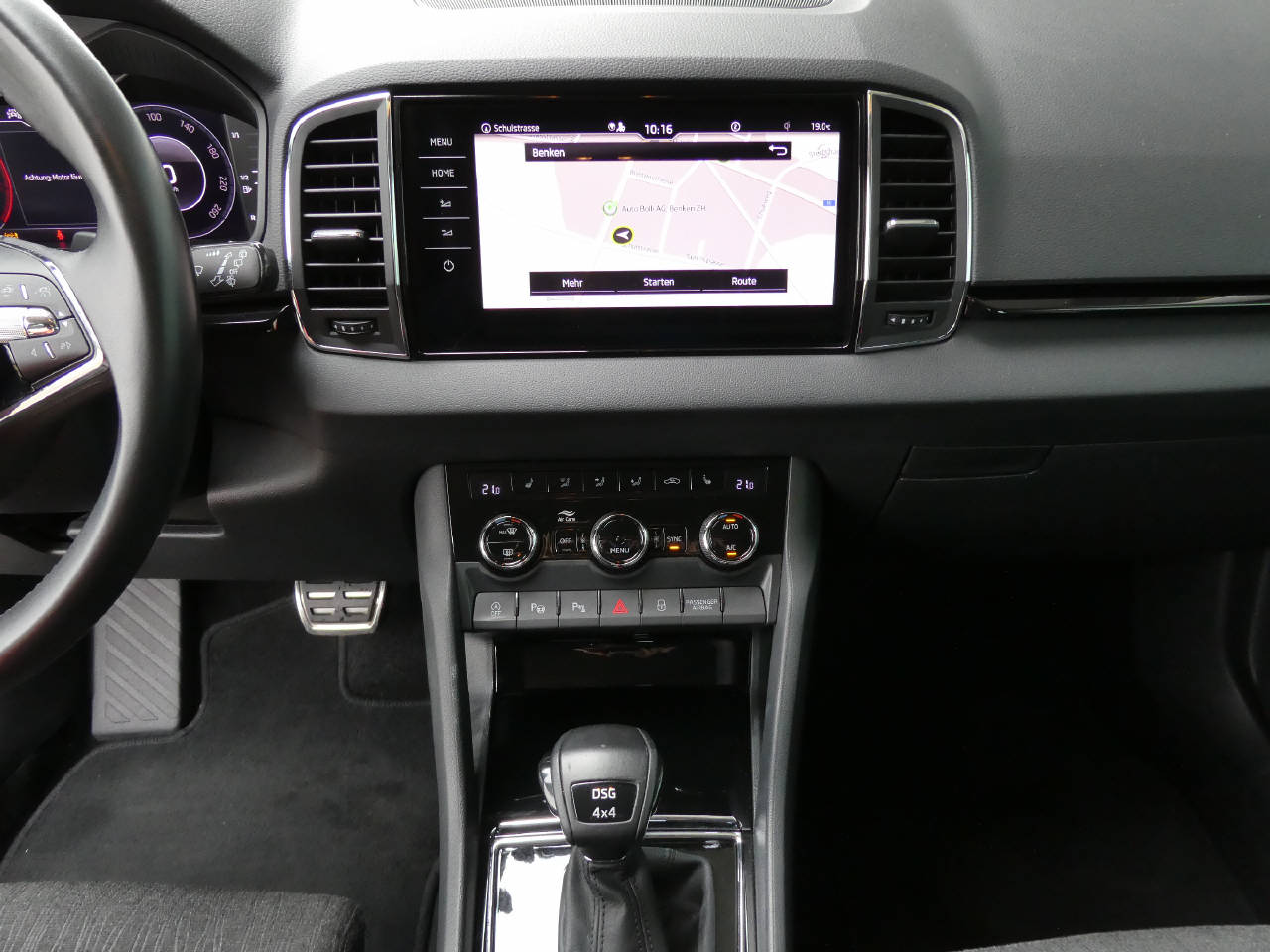 SKODA Karoq 2.0 TDI Style 4x4 DSG-image-12
