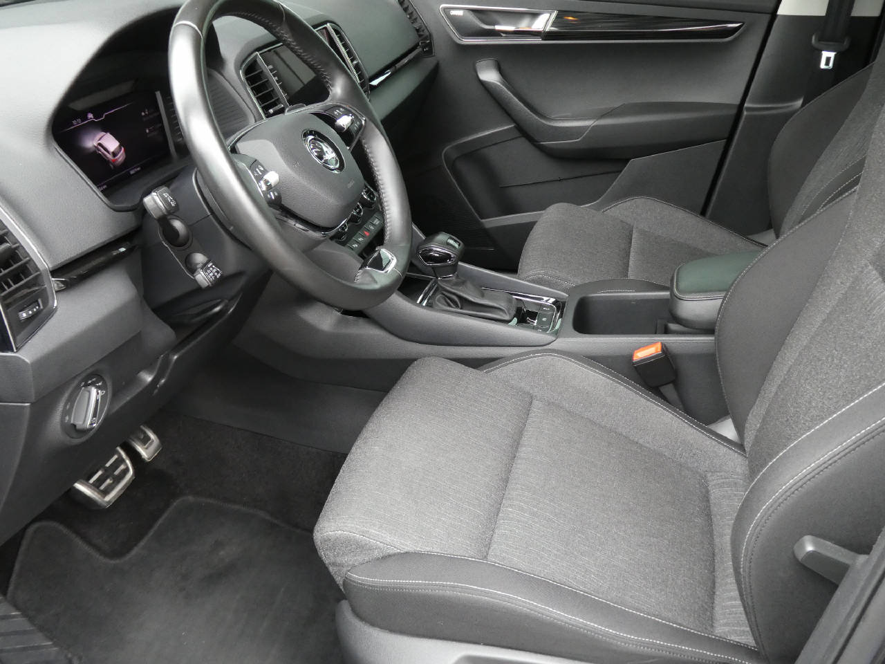 SKODA Karoq 2.0 TDI Style 4x4 DSG-image-8