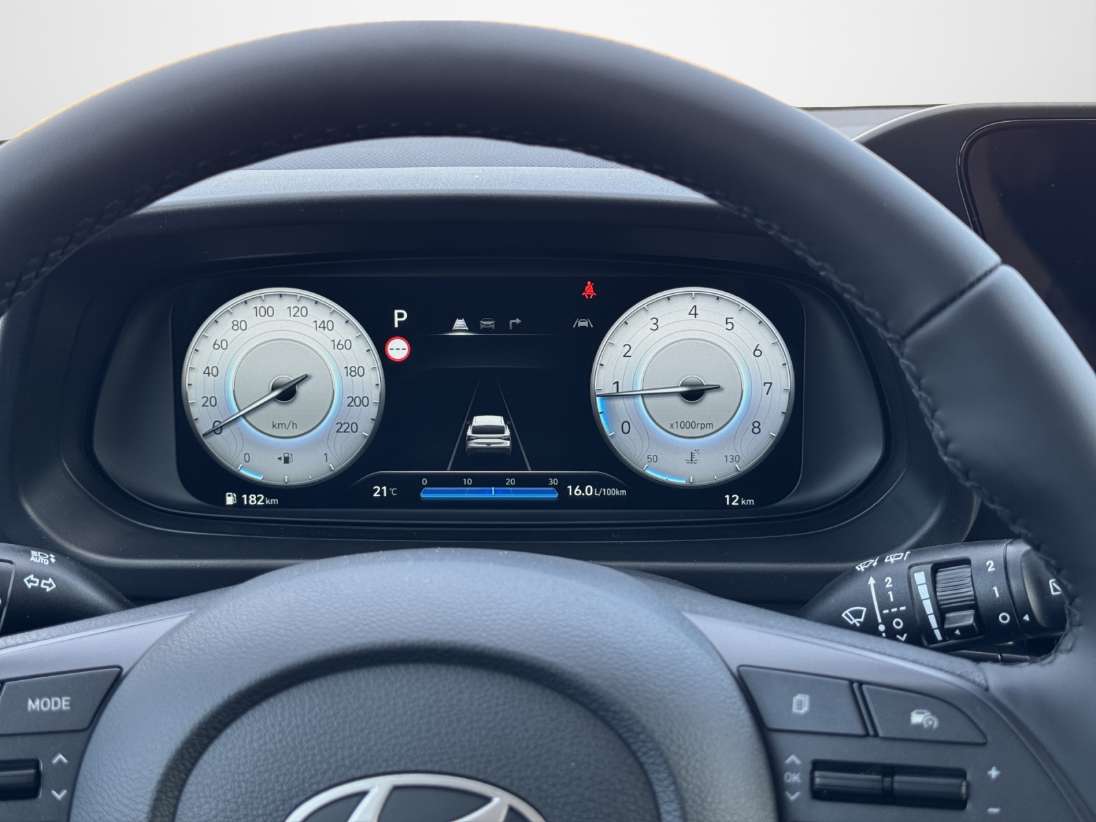 HYUNDAI i20 1.0 T-GDi Amplia-image-6