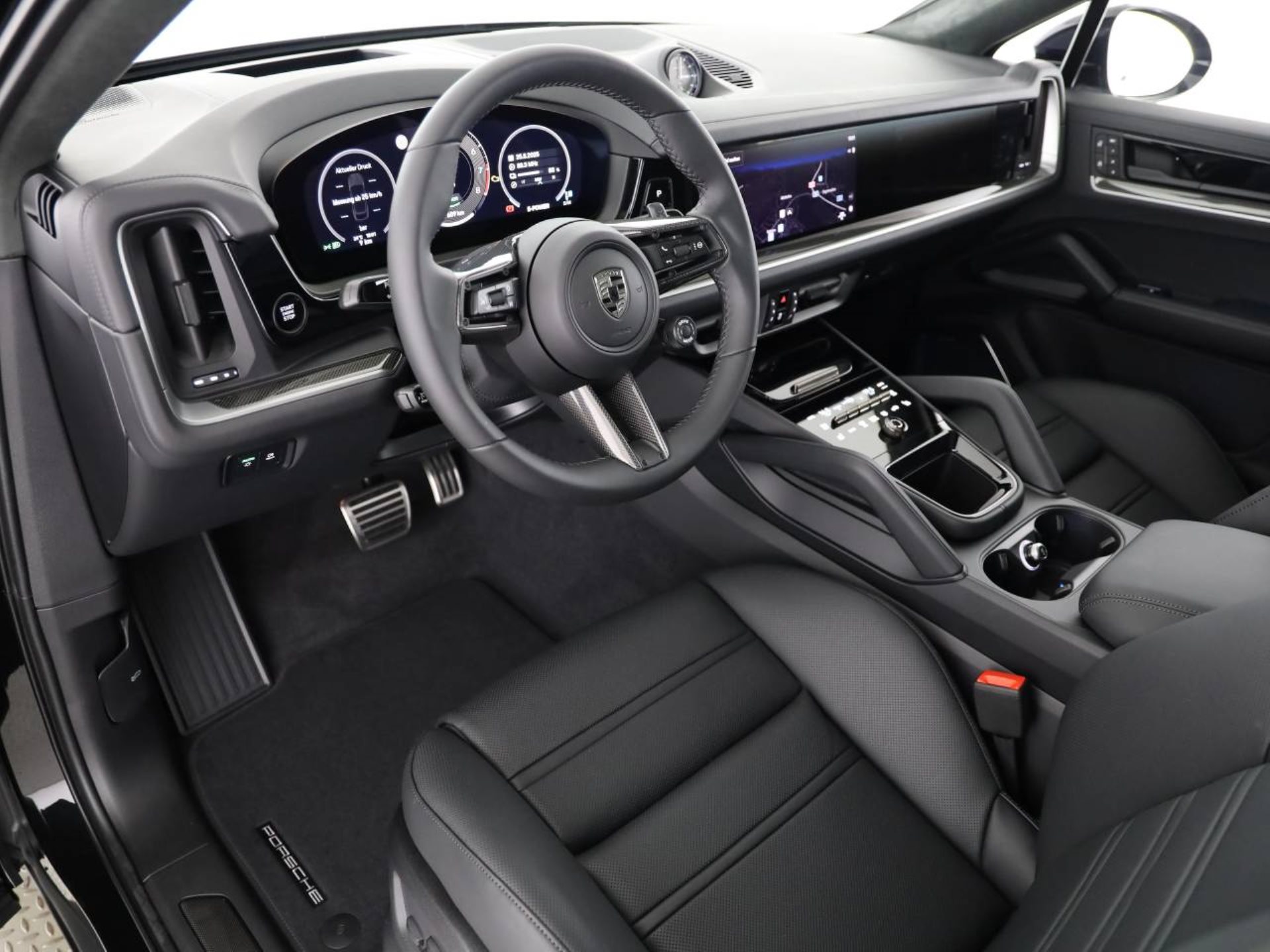 PORSCHE Cayenne Turbo E-Hybrid Coupé-image-4