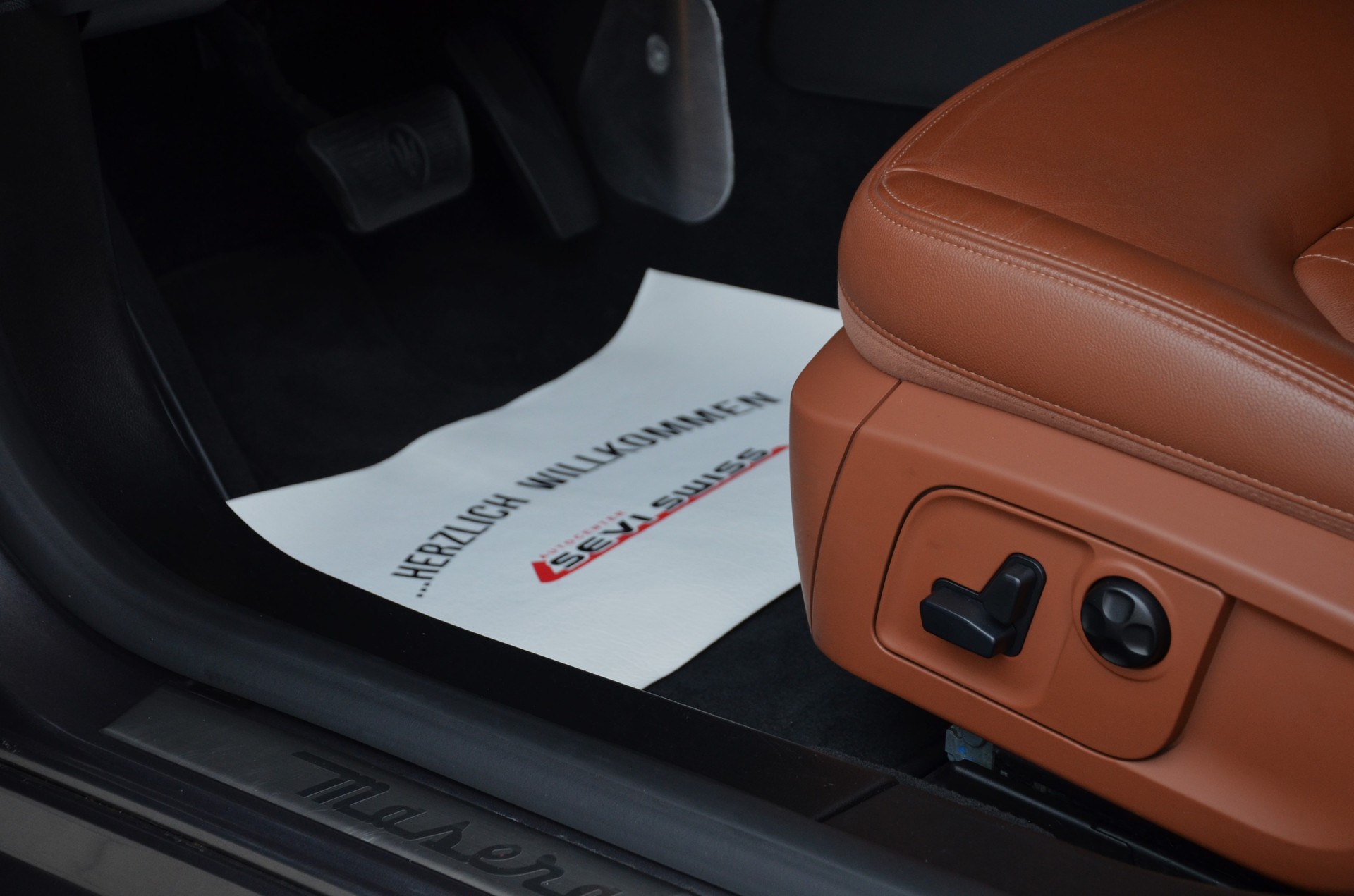 MASERATI Ghibli S Q4 3.0 V6 Automatica*Ab MFK,1 Jahr oder 20'000km Garantie*-image-18