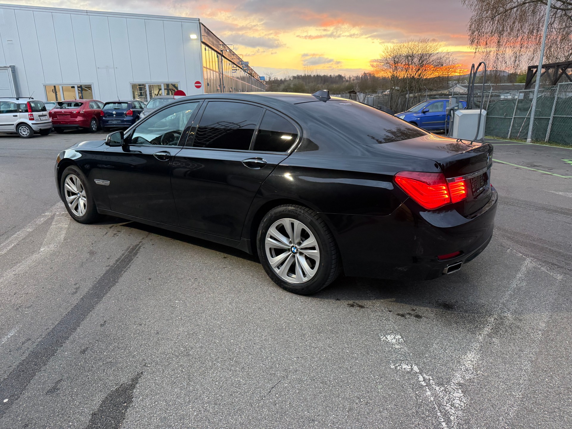 BMW 730d-image-1