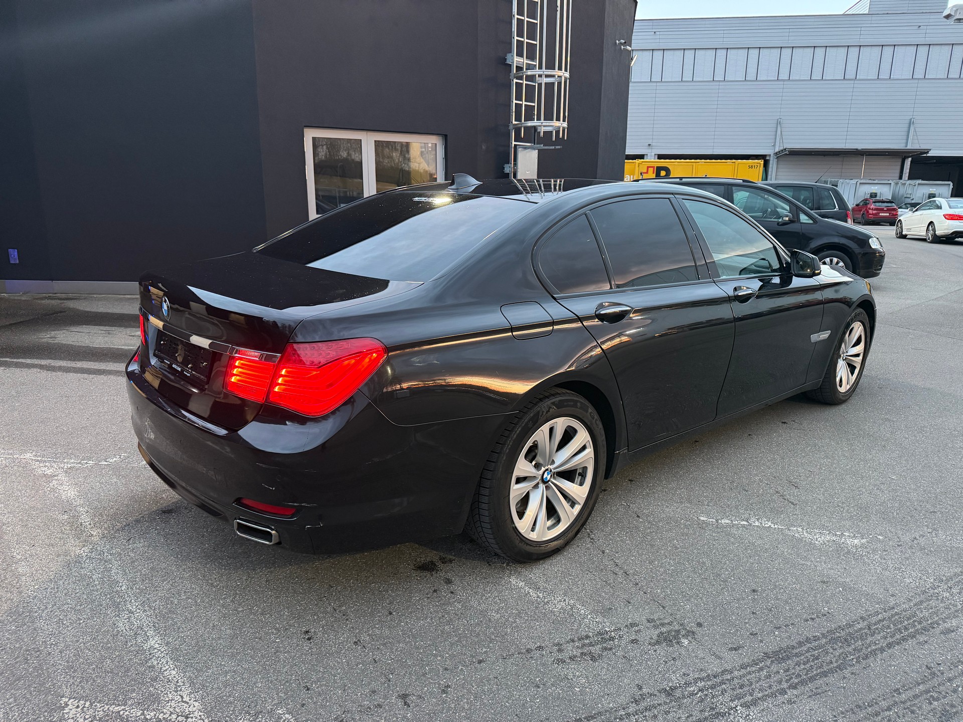 BMW 730d-image-2