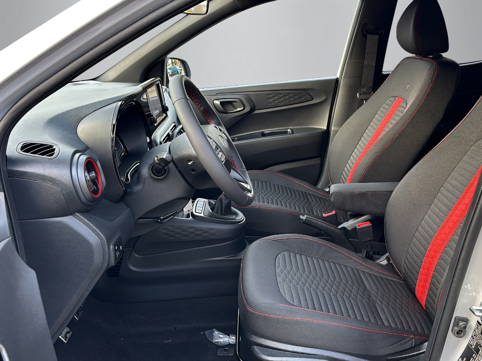 HYUNDAI i10 1.0 T-GDi N-Line-image-10