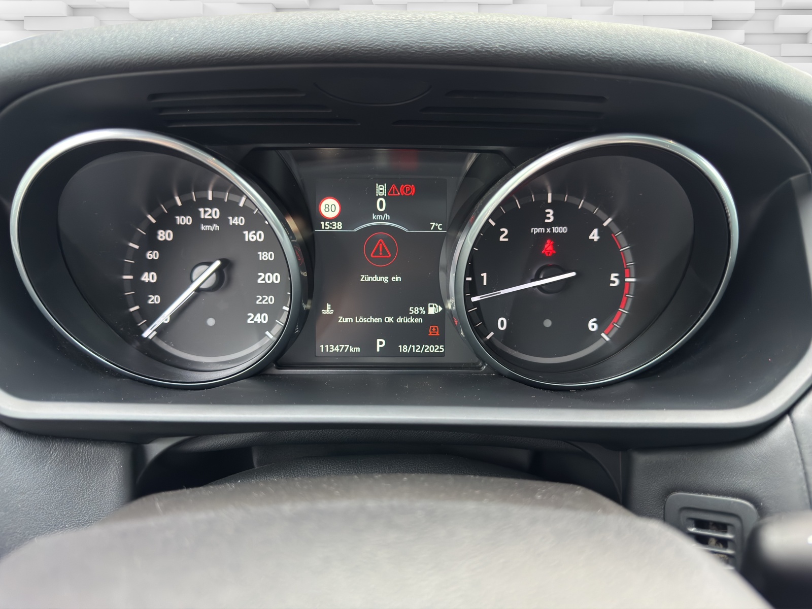 LAND ROVER Discovery 3.0 TD6 HSE Luxury Automatic-image-10