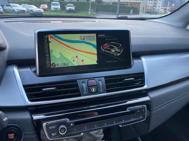 BMW 225xe iPerformance Active Tourer Luxury Line Aut.-image-11