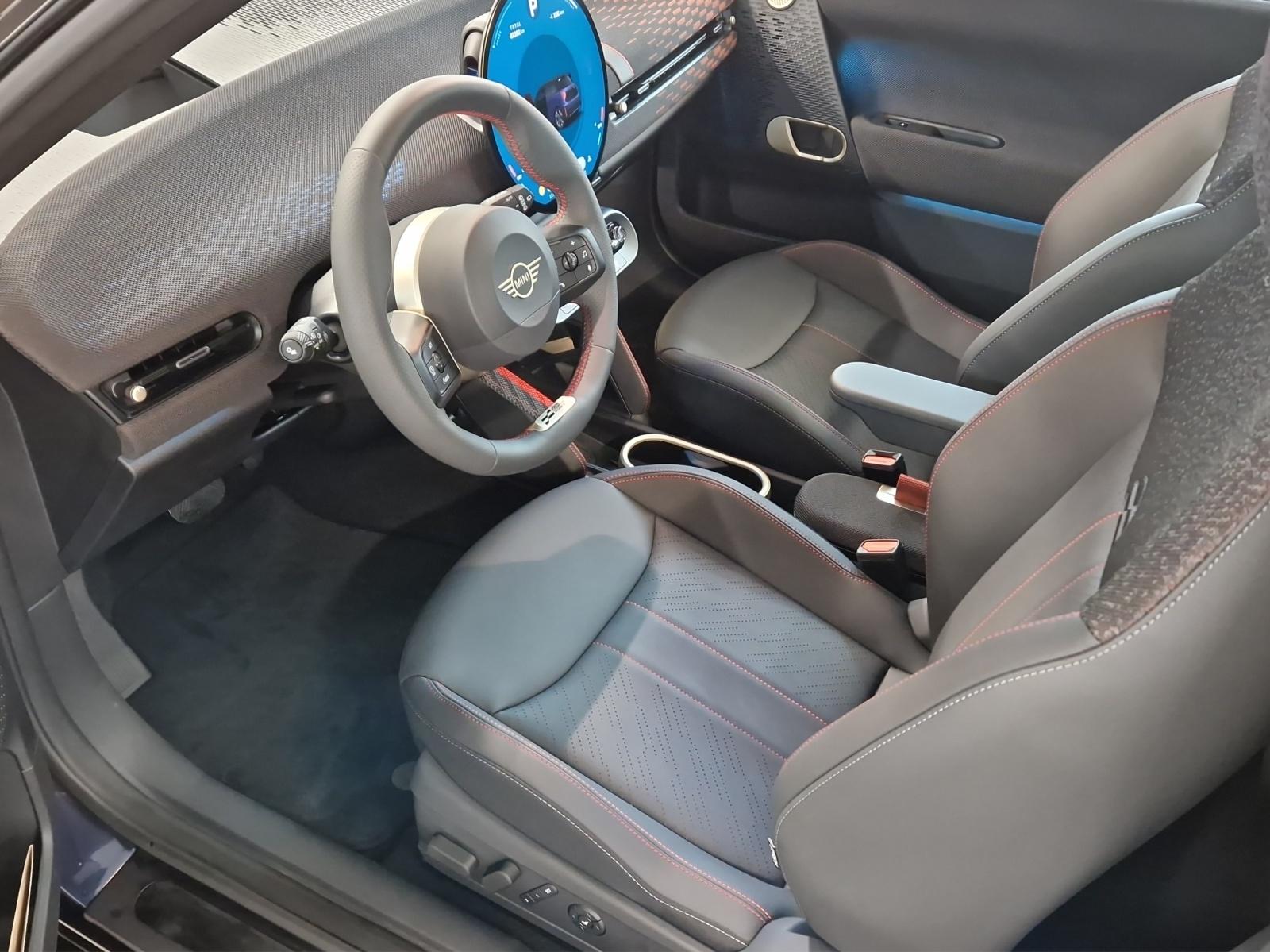 MINI 3 door John Cooper Works E J01-image-11