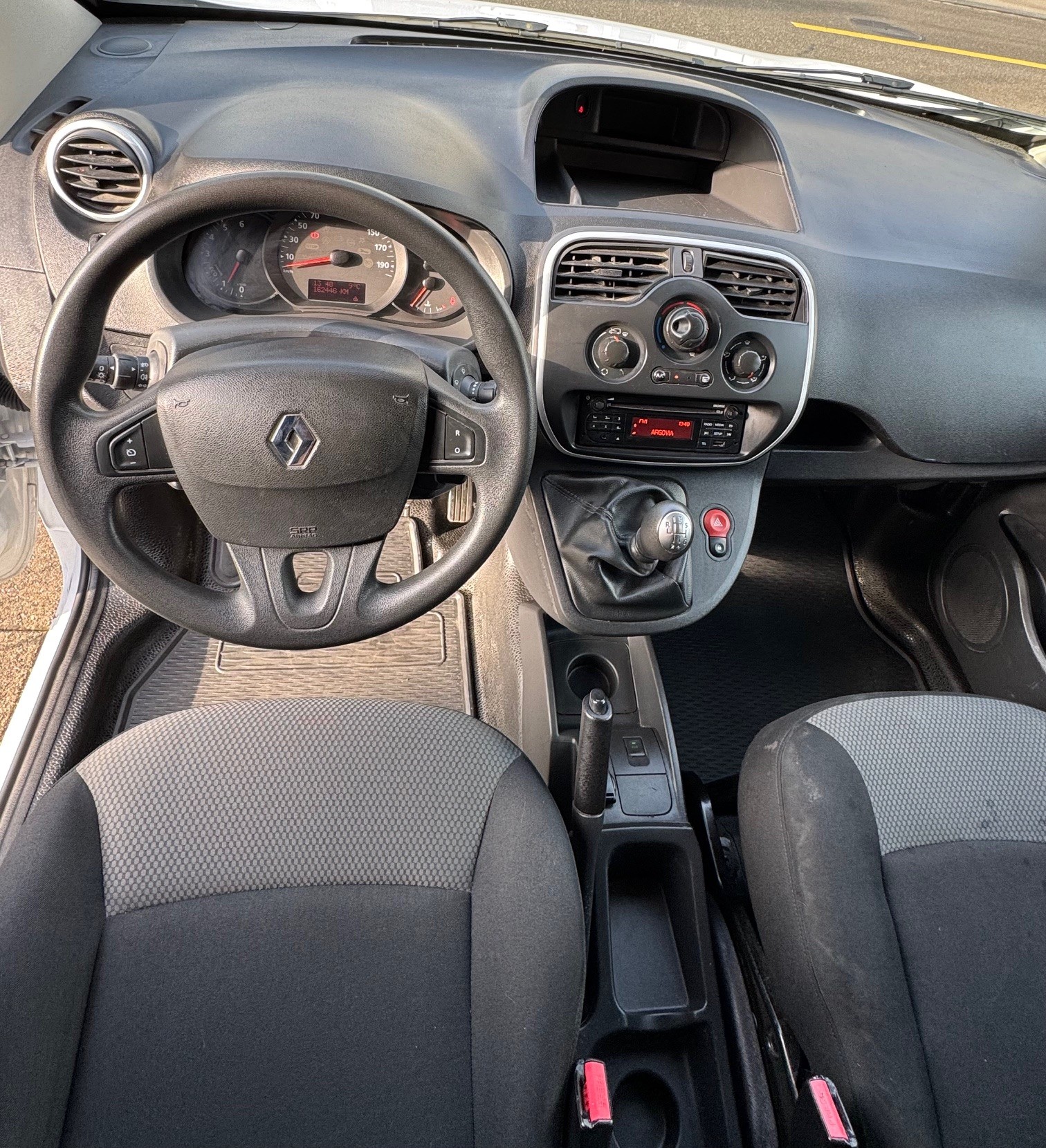 RENAULT Kangoo Maxi dCi 95 ENERGY Business 2 Pl./2 pl.-image-14