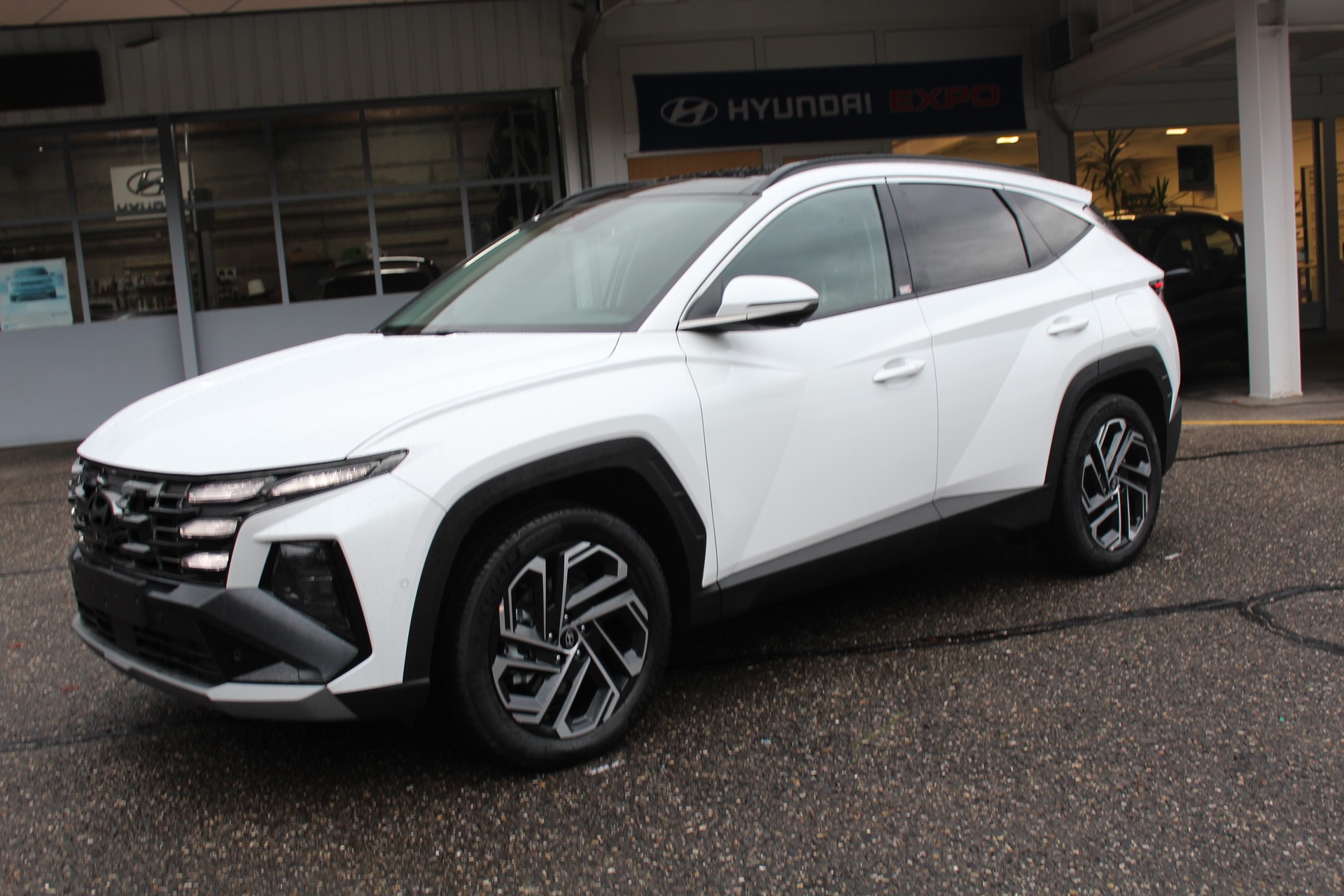 HYUNDAI Tucson 1.6 TGDI HEV Swiss Edition 4WD-image-5