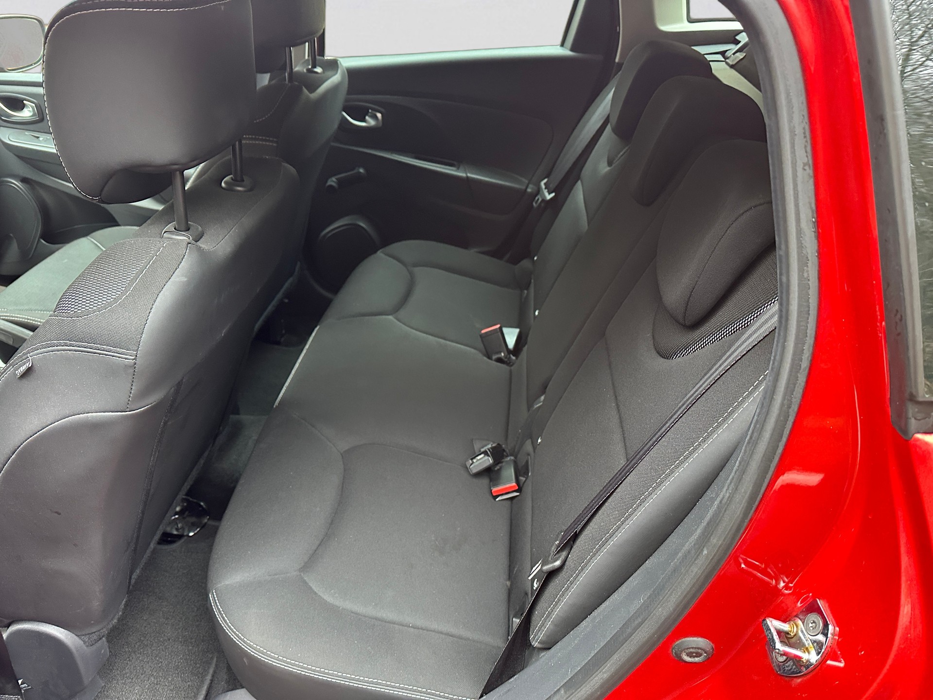 RENAULT Clio Grandtour 1.5 dCi Expression-image-11