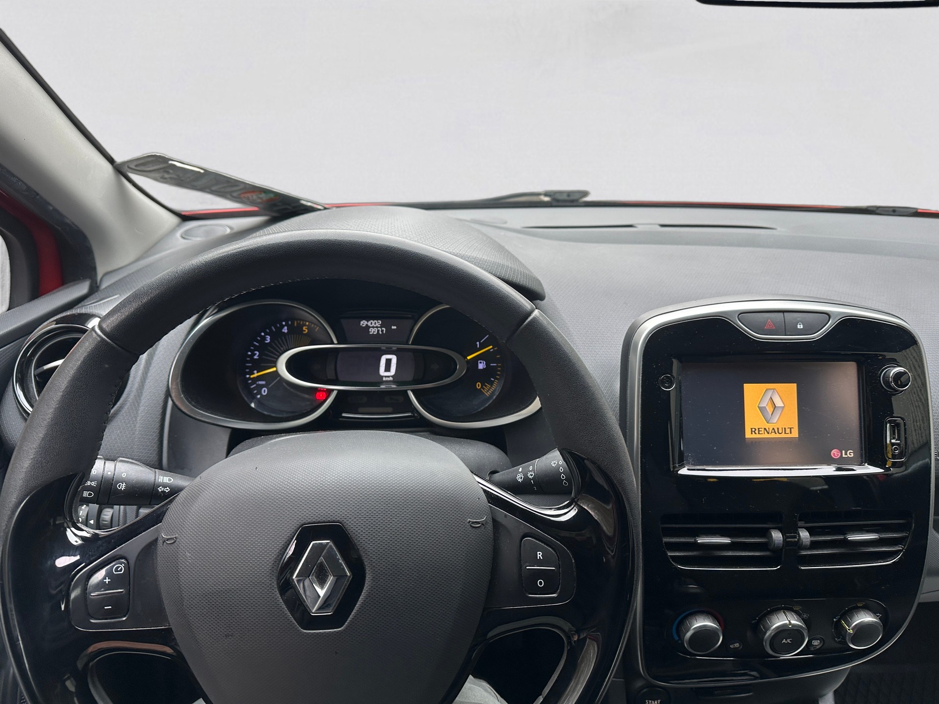 RENAULT Clio Grandtour 1.5 dCi Expression-image-13