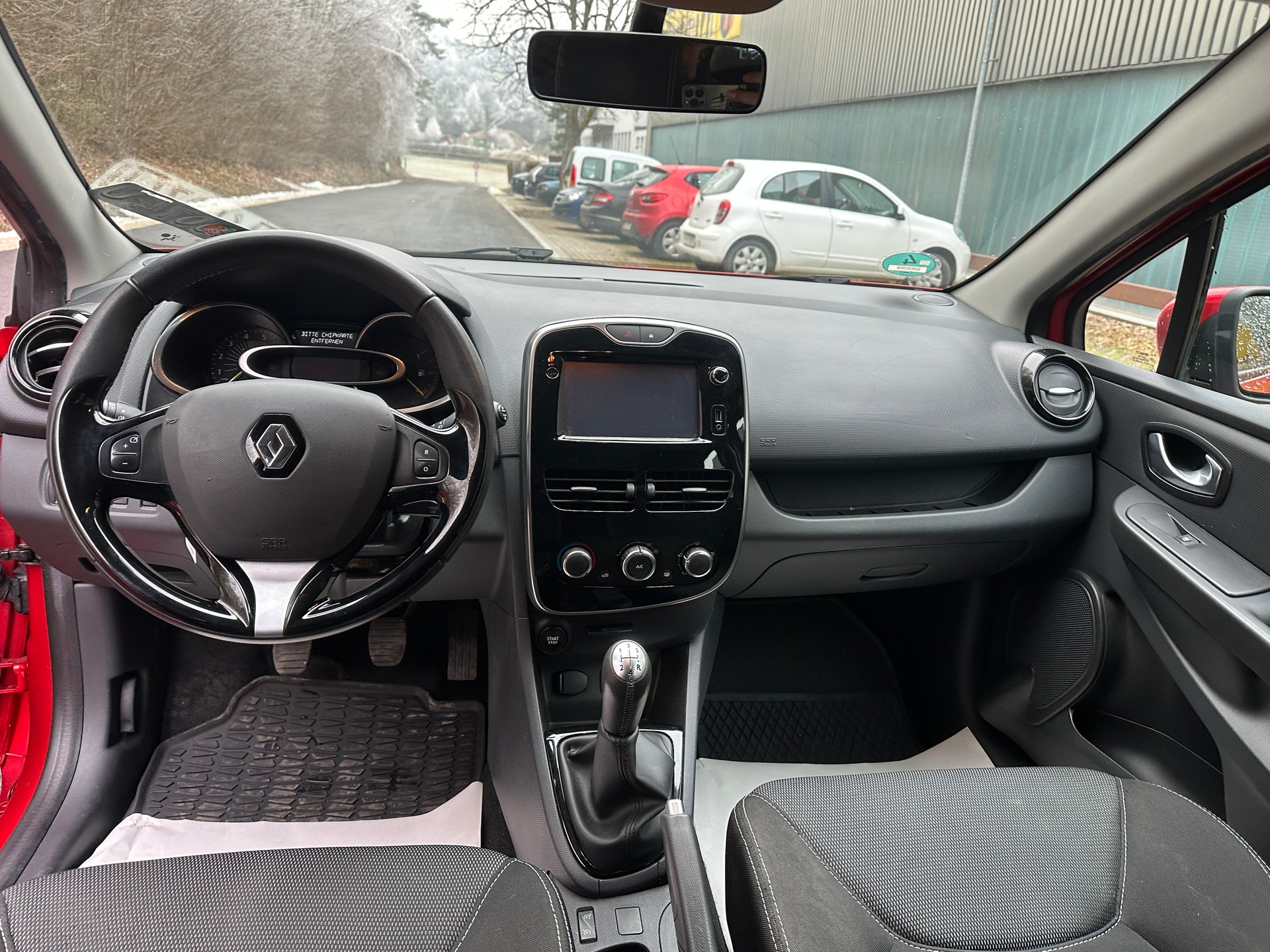 RENAULT Clio Grandtour 1.5 dCi Expression-image-12