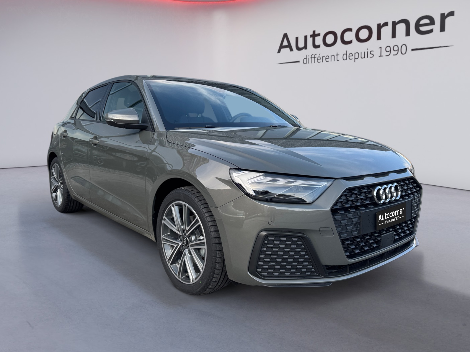 AUDI A1 Sportback 30 TFSI Attraction S-tronic-image-0
