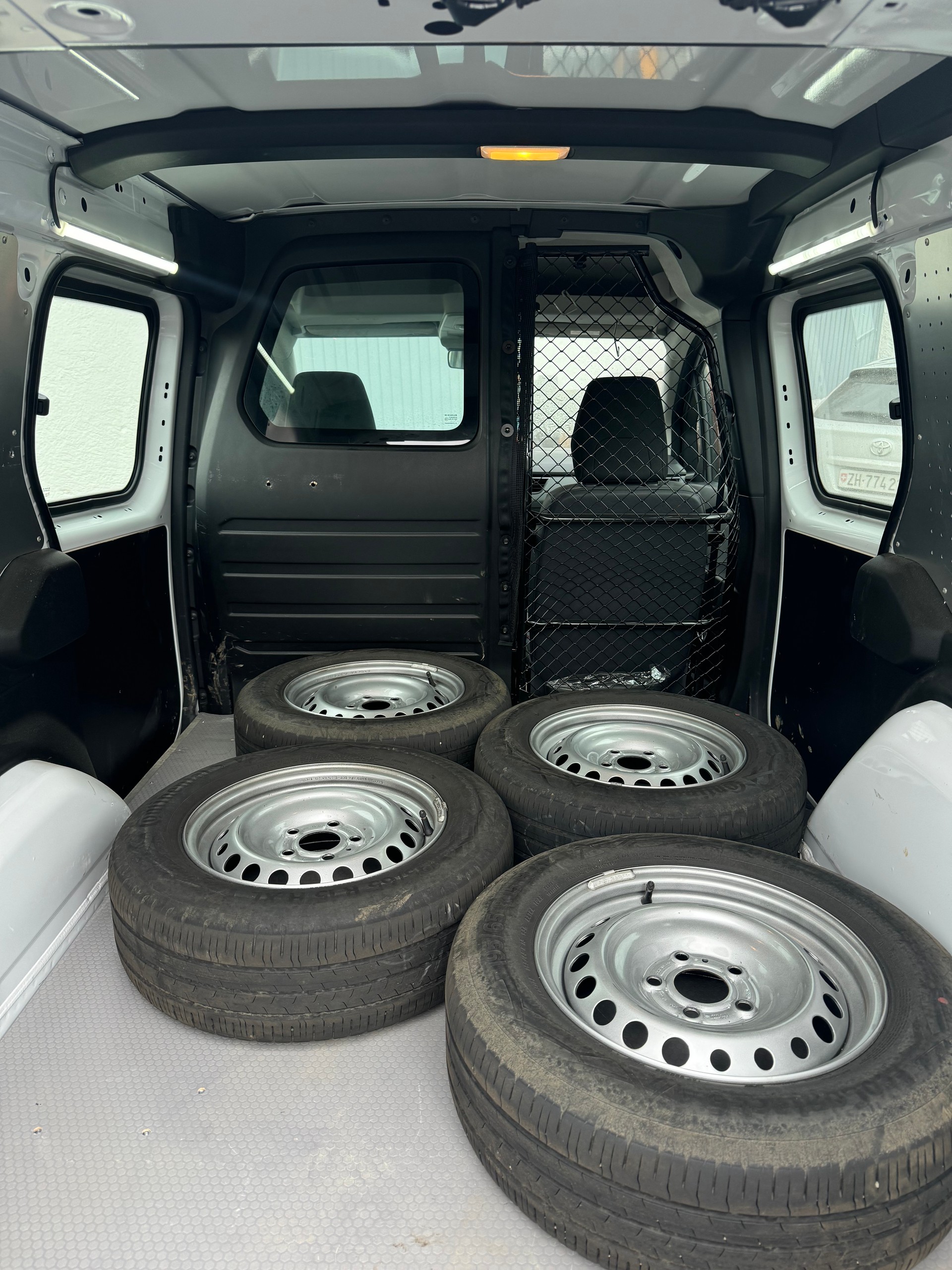 RENAULT Kangoo Van 1.5 dCi Open Sesame 95 Extra-image-6