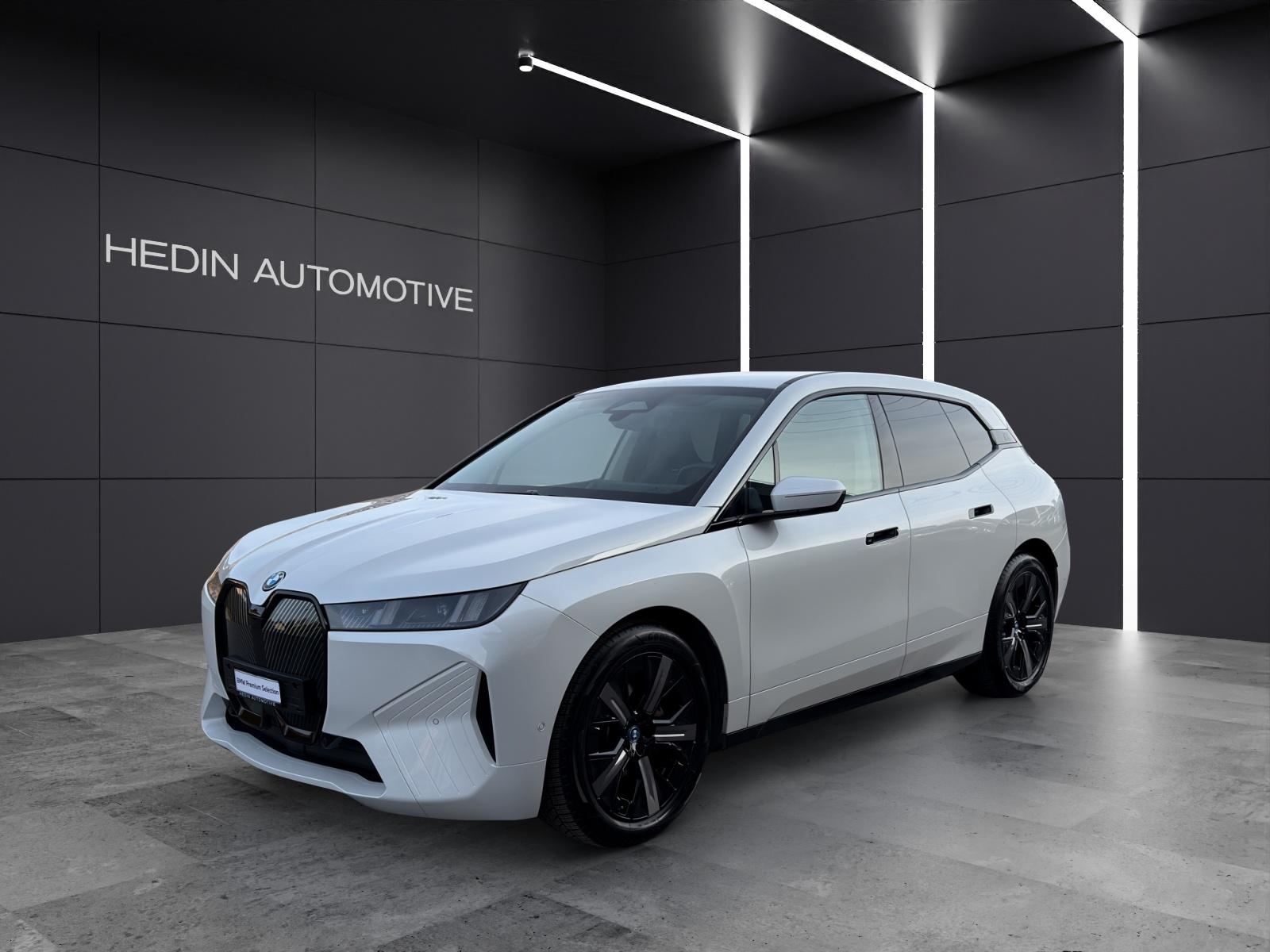 BMW iX xDrive45-image-0