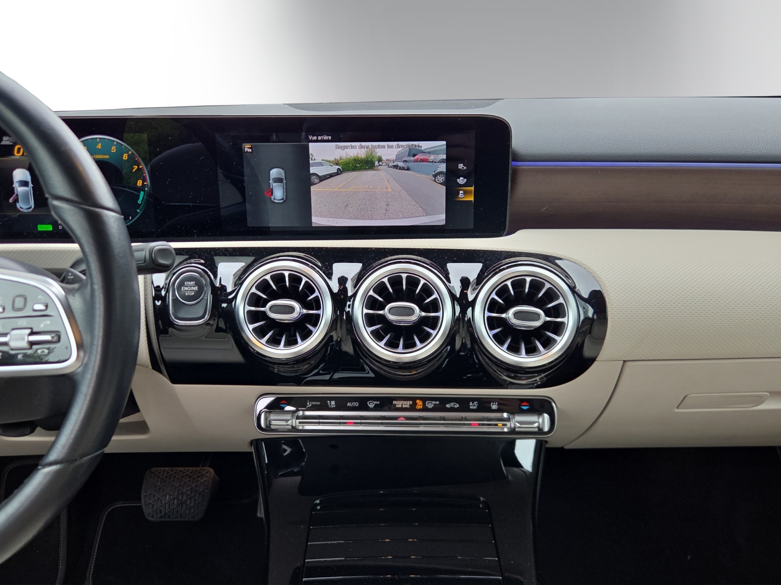 MERCEDES-BENZ A 250e Progressive-image-13