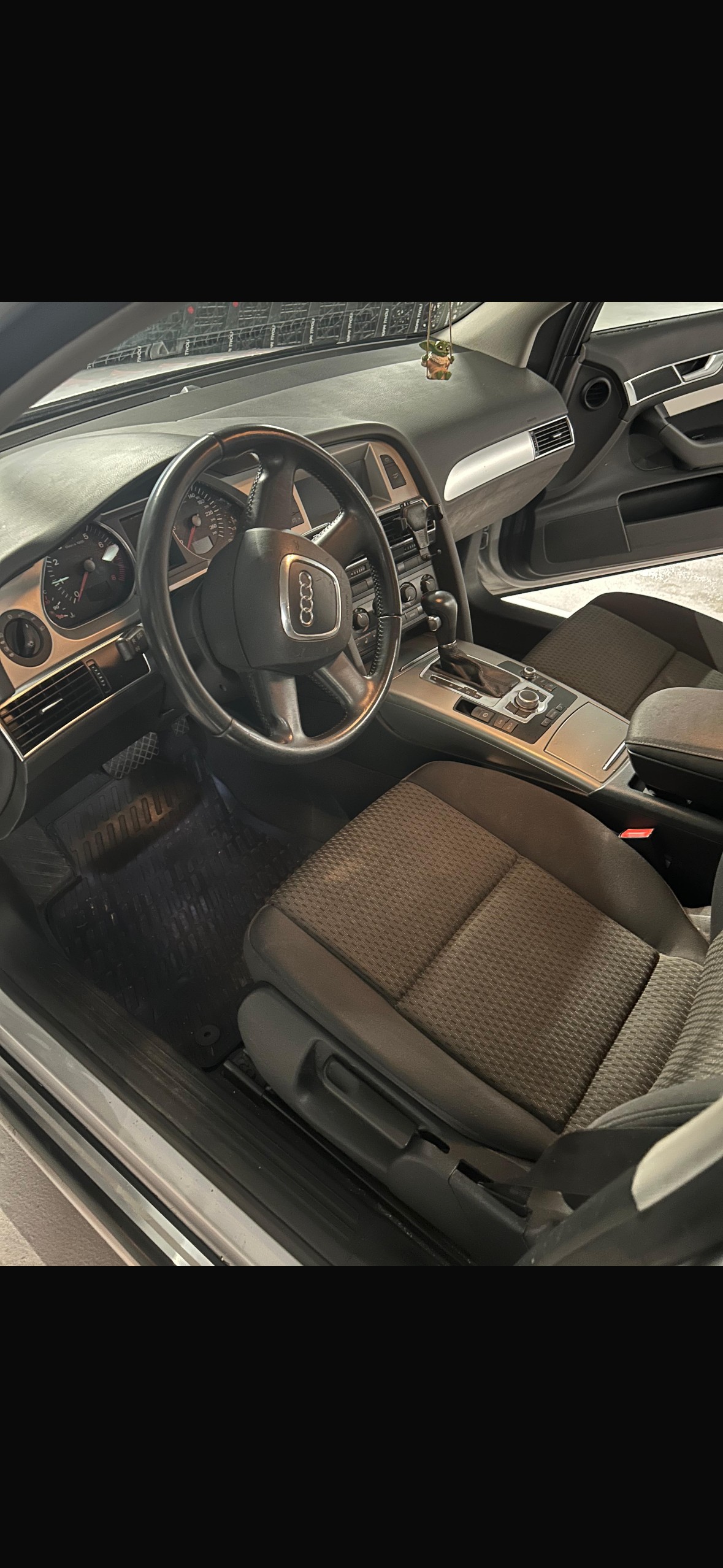 AUDI A6 Avant 2.4 V6-image-15