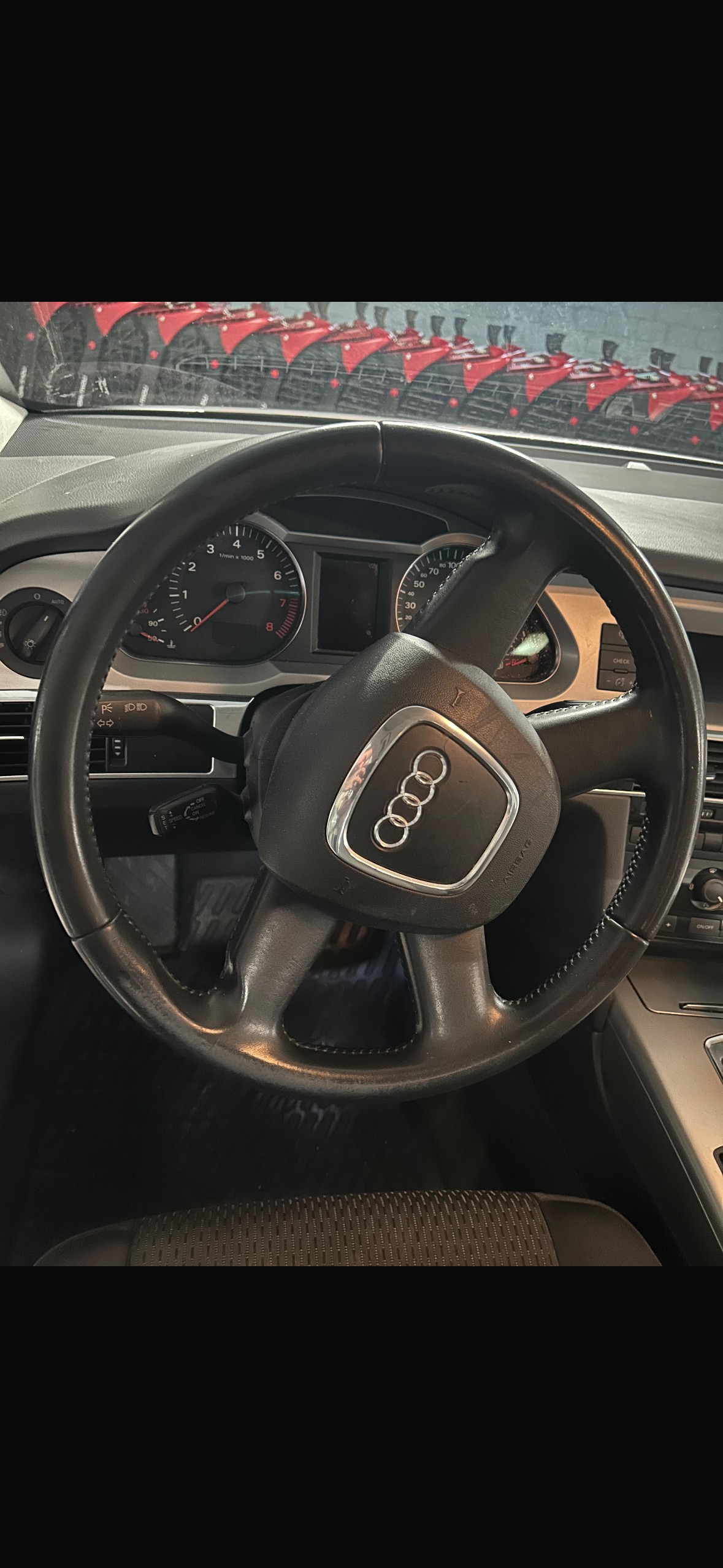 AUDI A6 Avant 2.4 V6-image-10